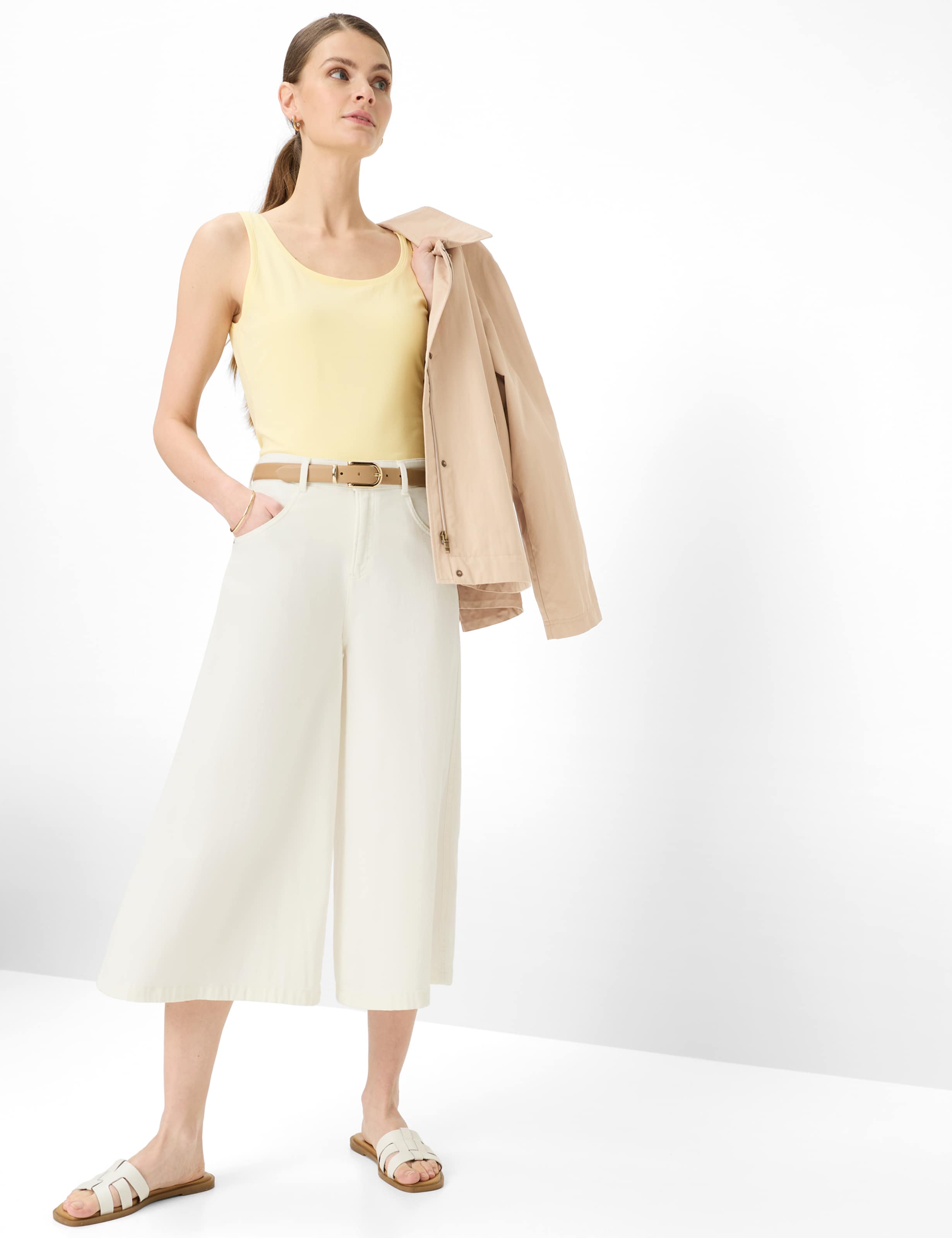 Women Style MELLI S Cream White Wide Leg Model Outfit