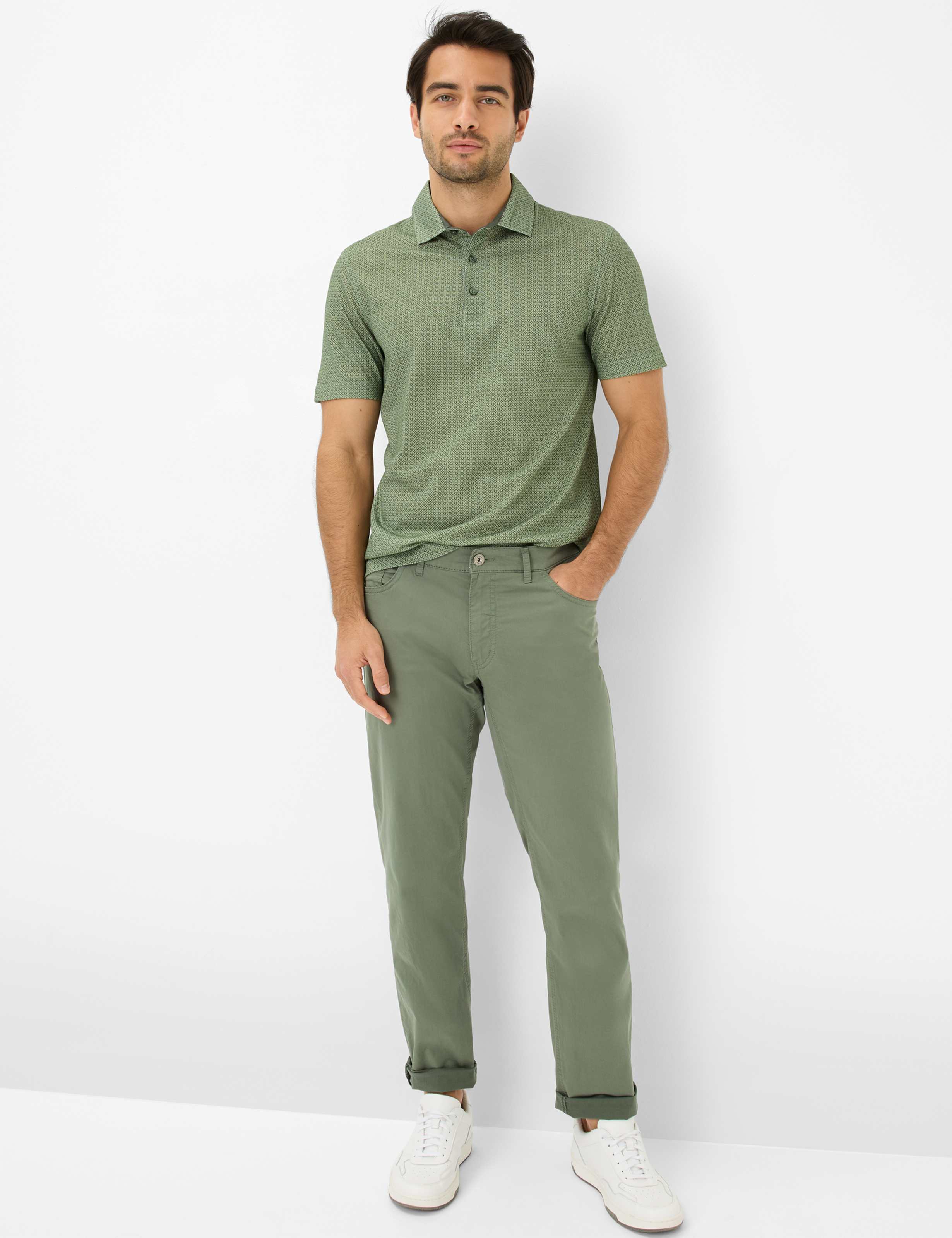 Herren Style COOPER Grün Regular Fit Model Outfit