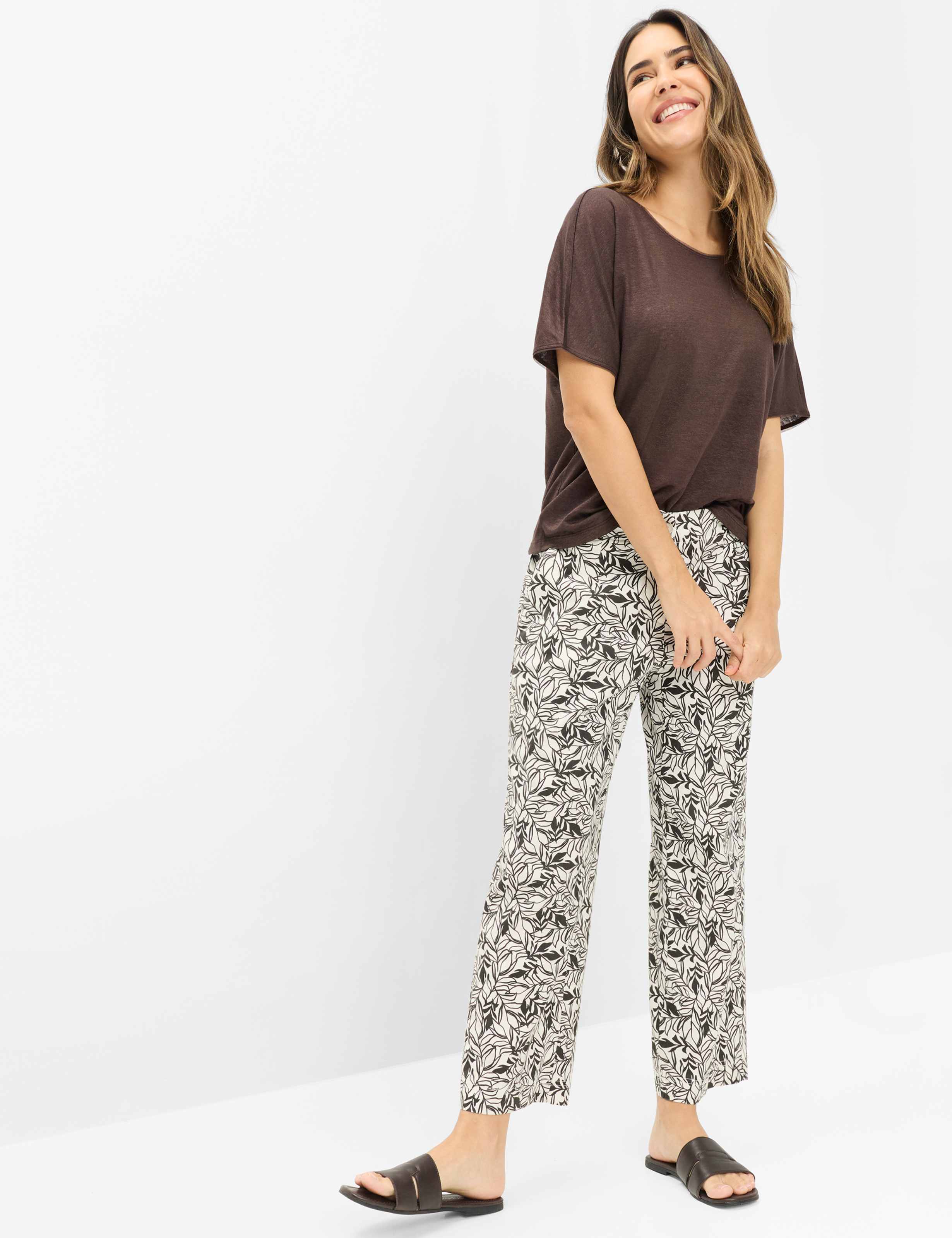 Dames Style MAINE S Donkerbruin Wide Leg Model outfit