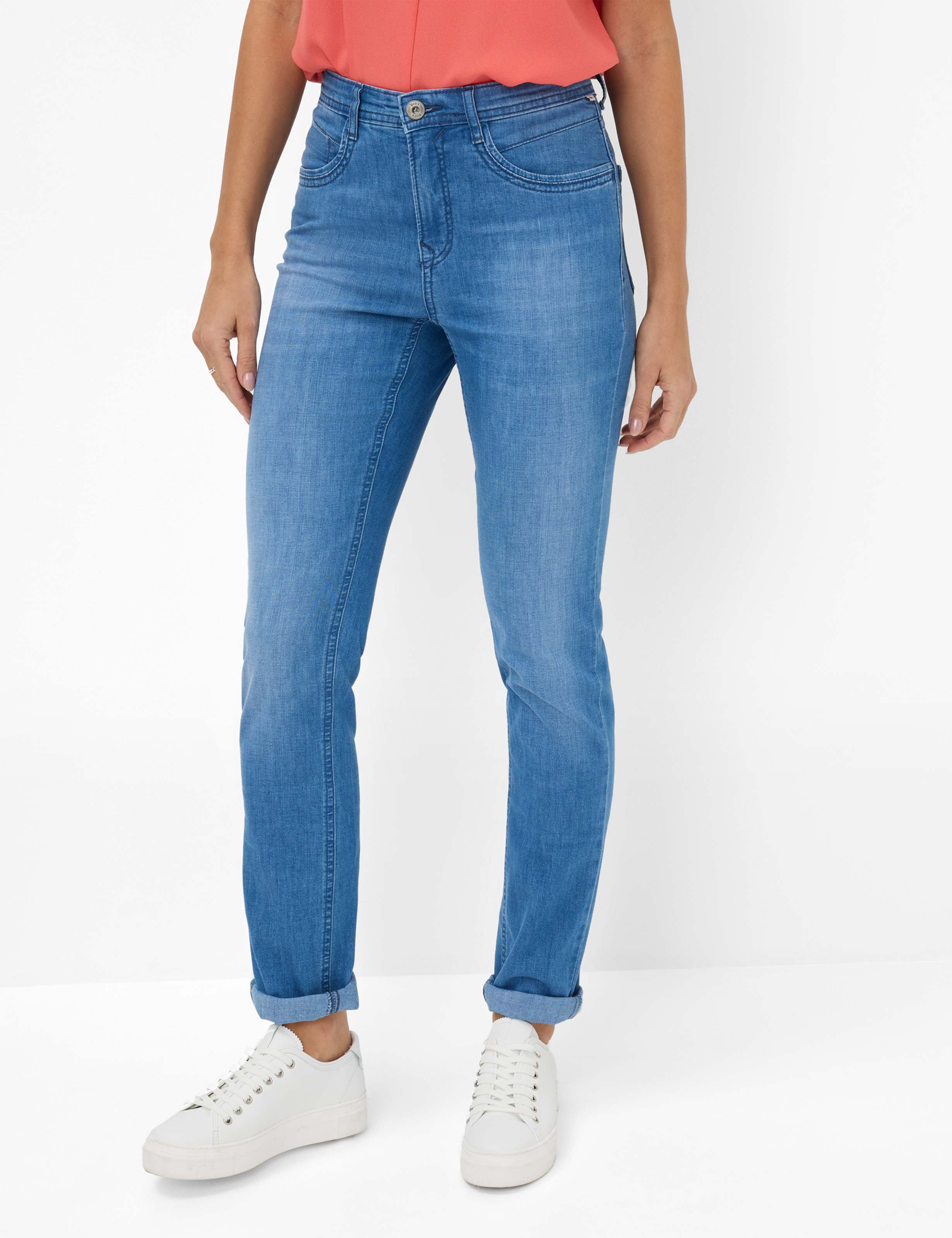 Women, Style CAROLA, MODEL_FRONT_ISHOP