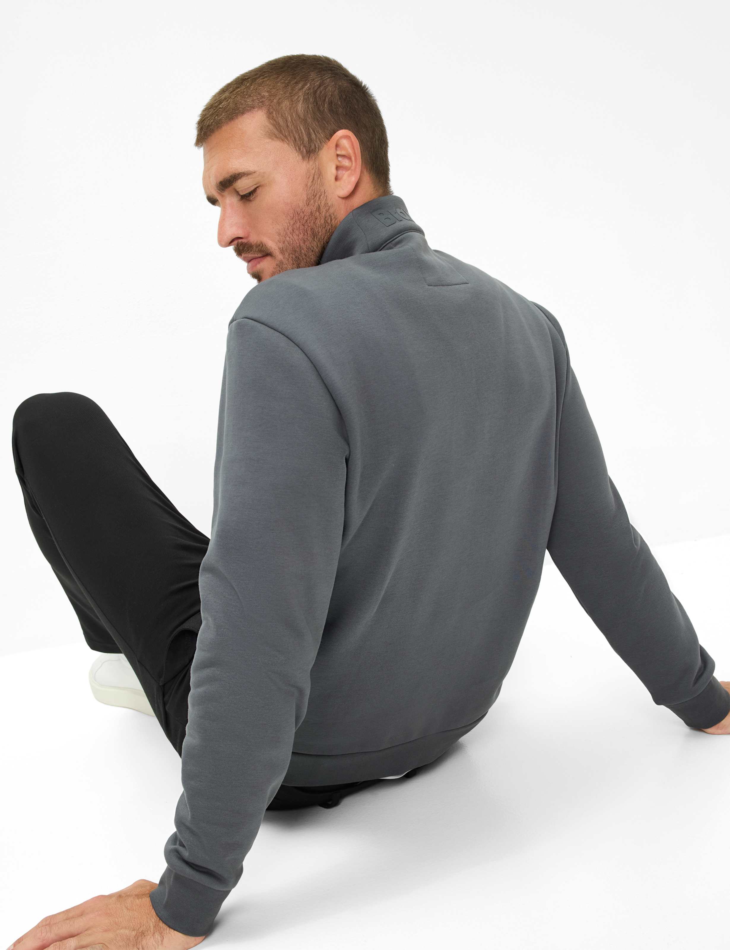 Herren Style SION Grau  Detail 1
