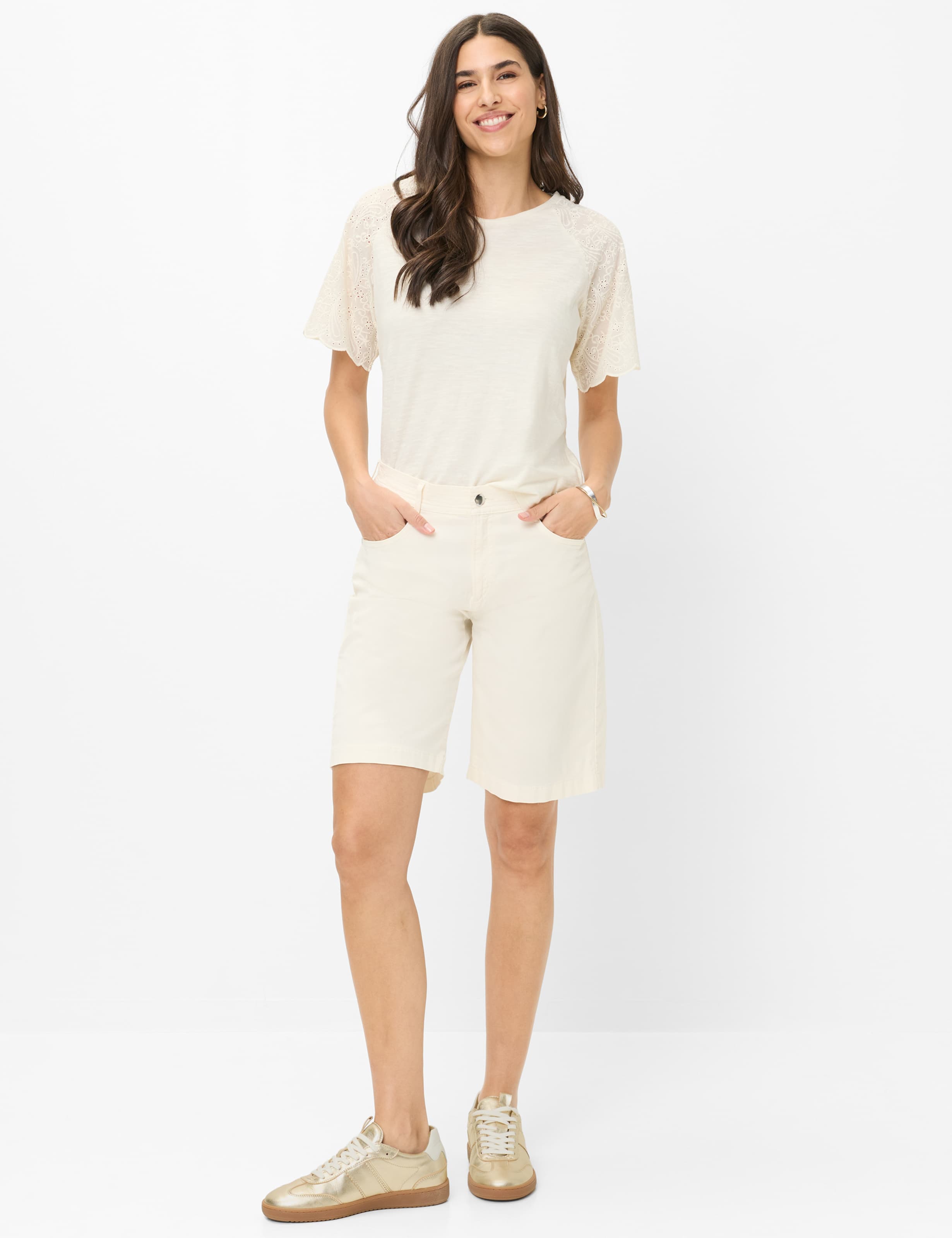 Women Style MAINE B Cream White Wide Leg Model Outfit