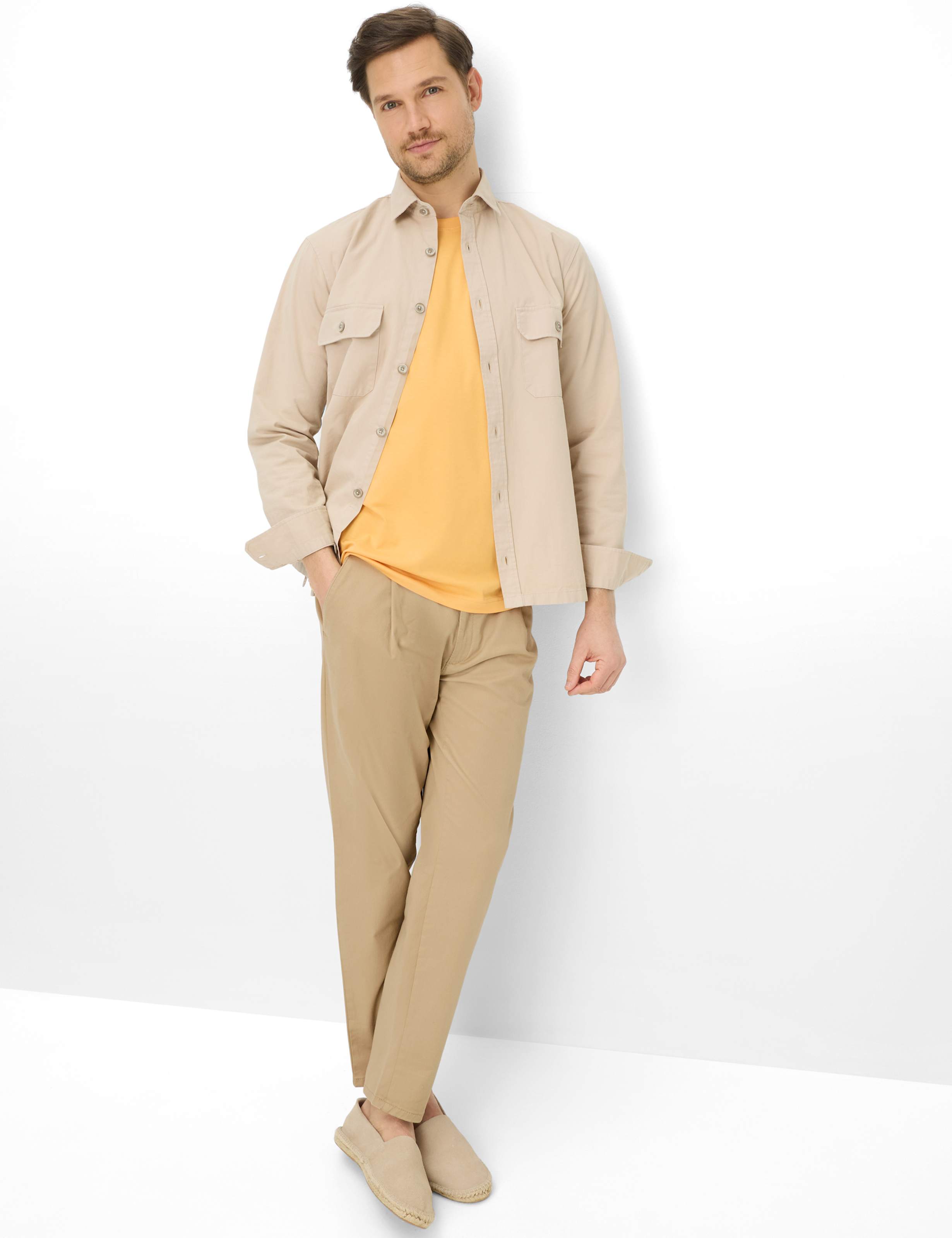 Homme Style TED Jaune Clair  Tenue du mannequin