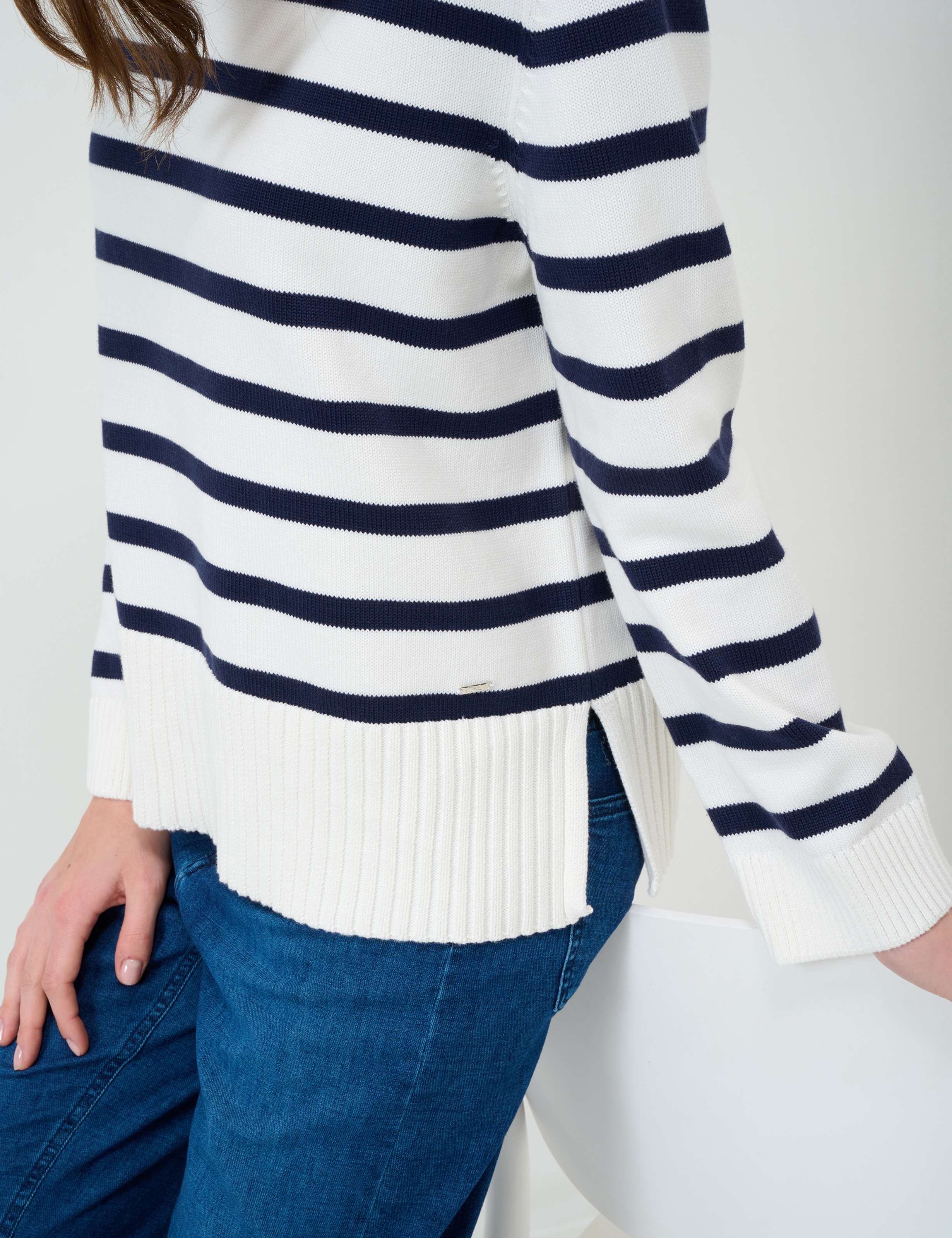 Women Style LIA indigo  Detail 1