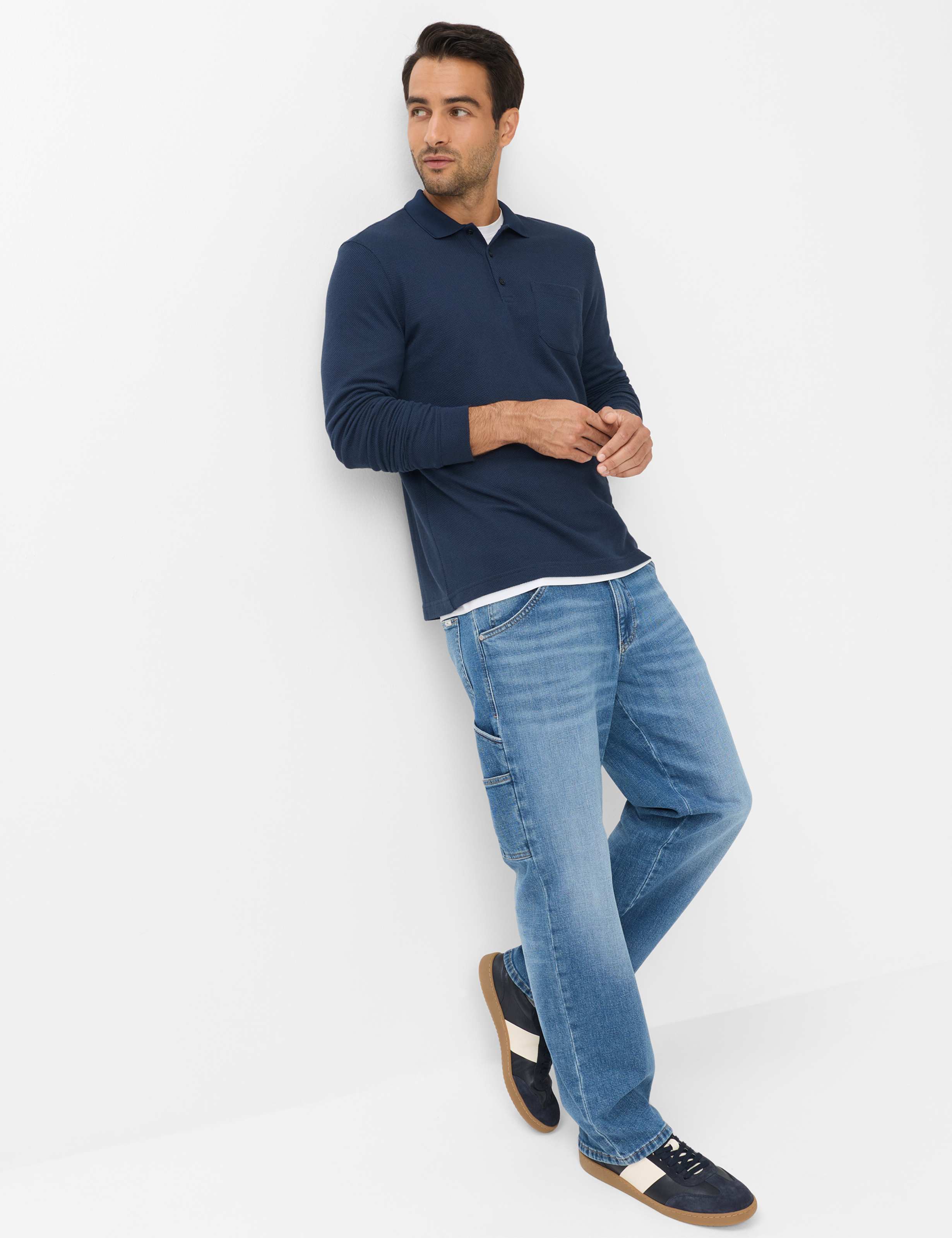Homme Style PHARELL Bleu Foncé  Tenue du mannequin