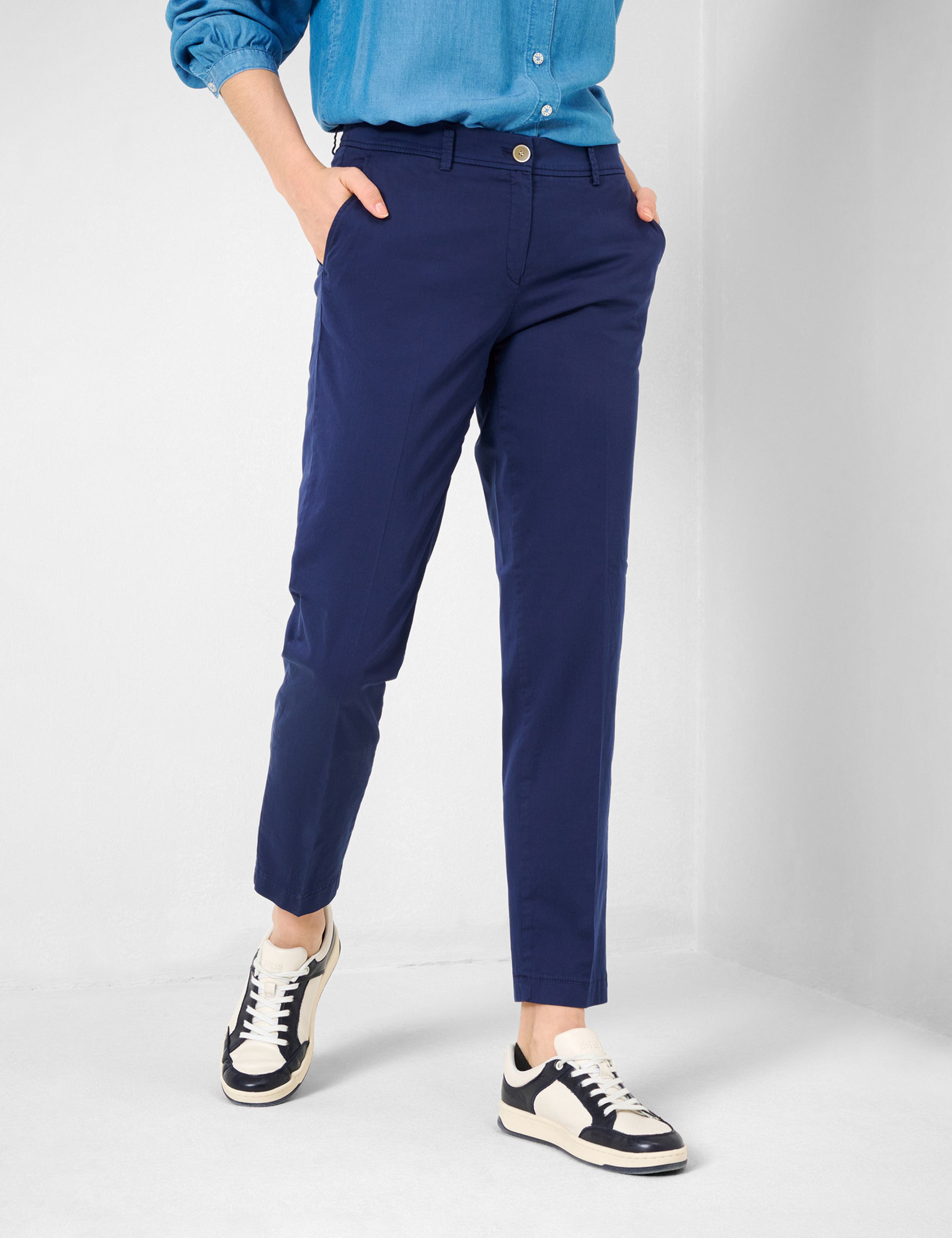 Women Style MARON S NAVY Regular Fit Model Front