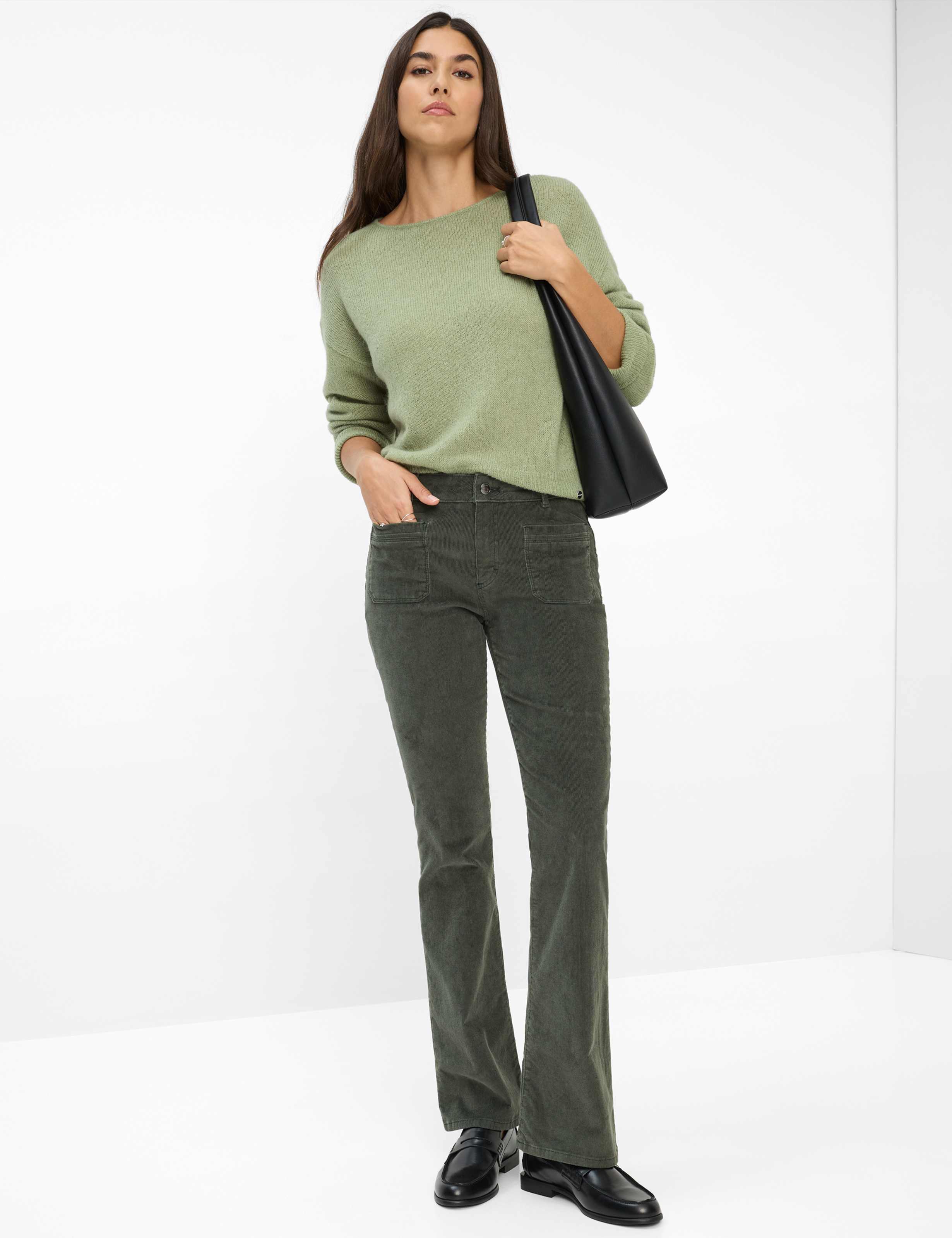 Women Style LISA Light Green  Model Outfit
