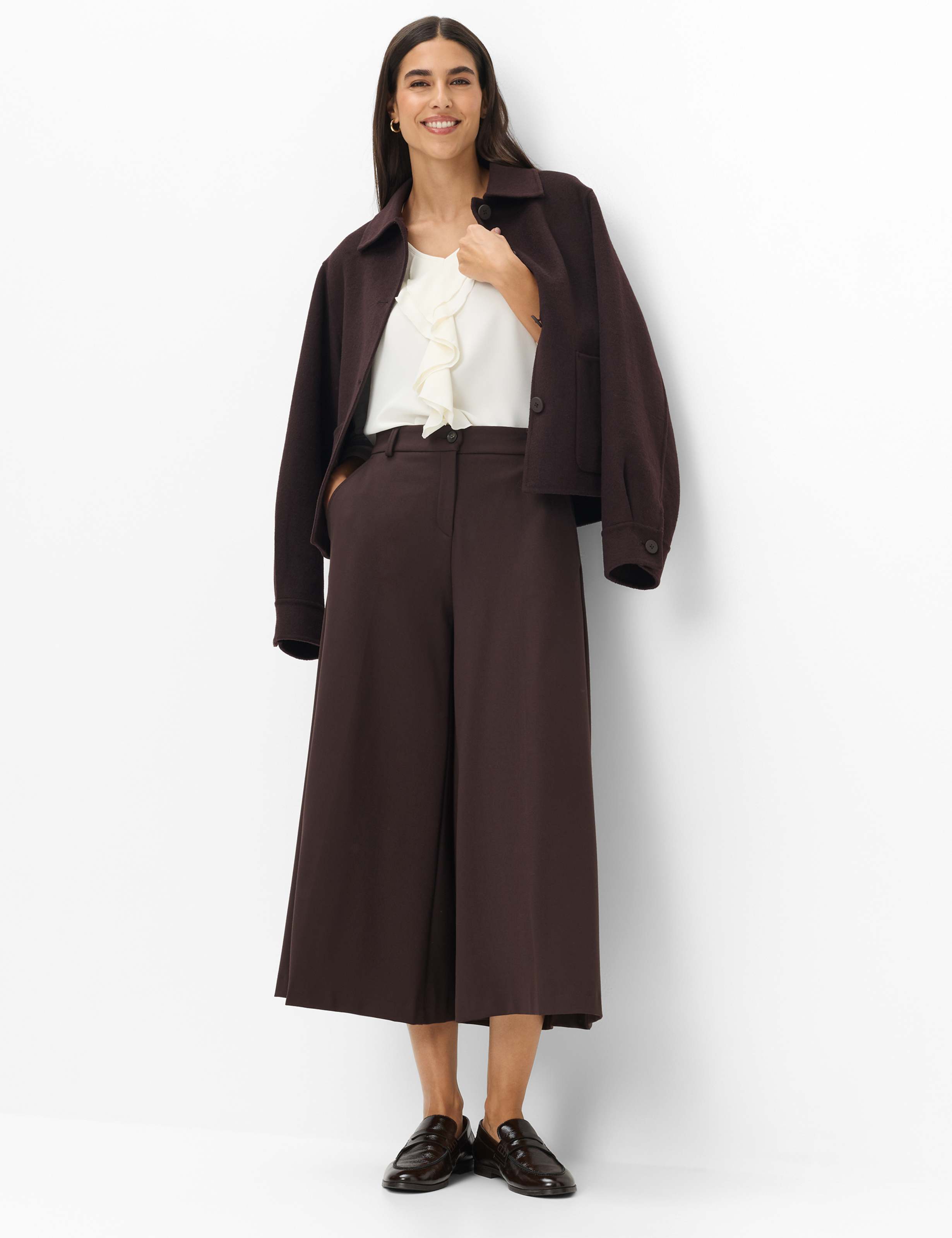 Damen Style MELLI S Dunkelbraun Wide Leg Model Outfit