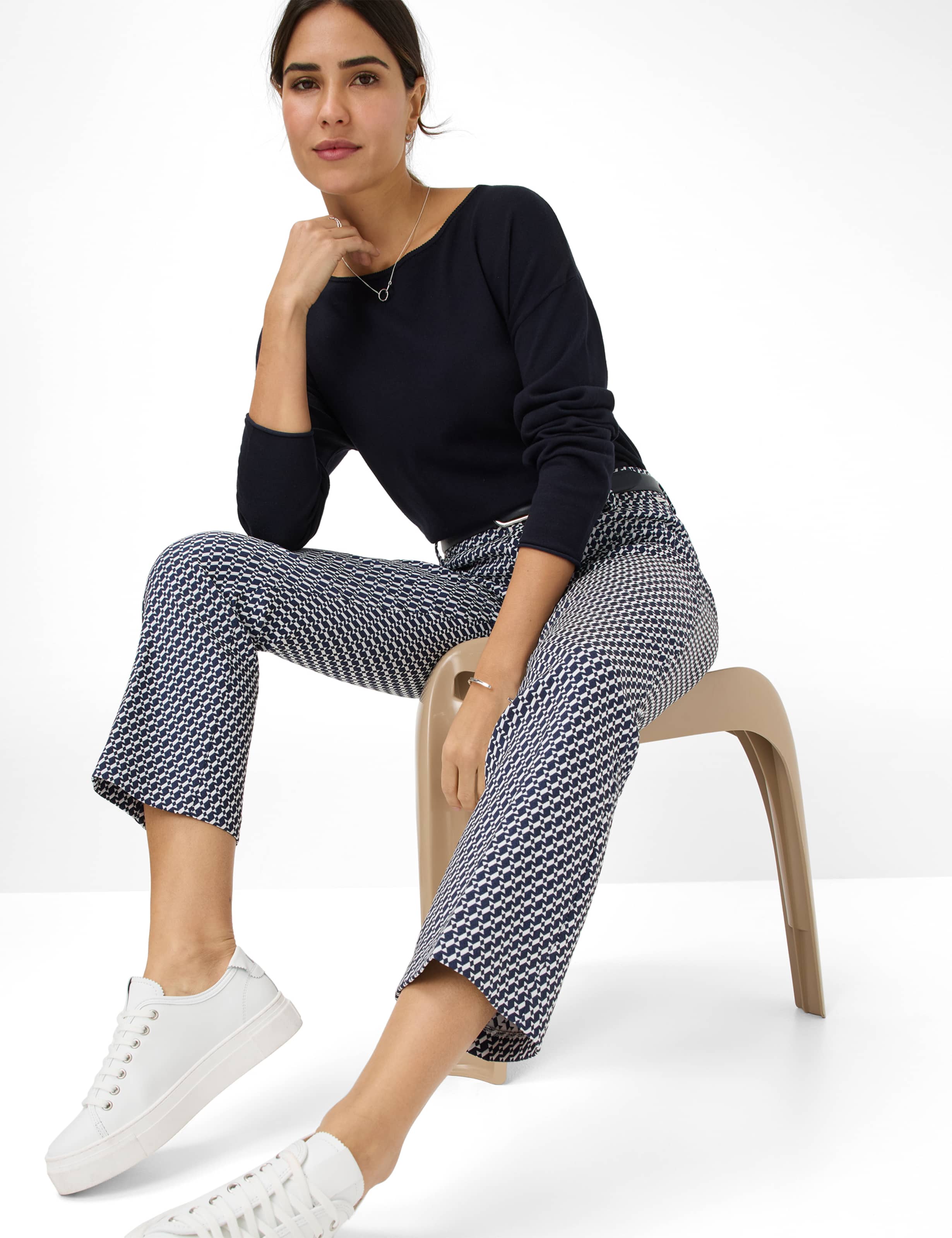 Femme Style SHAKIRA S Bleu Foncé Slim Fit Détail 1