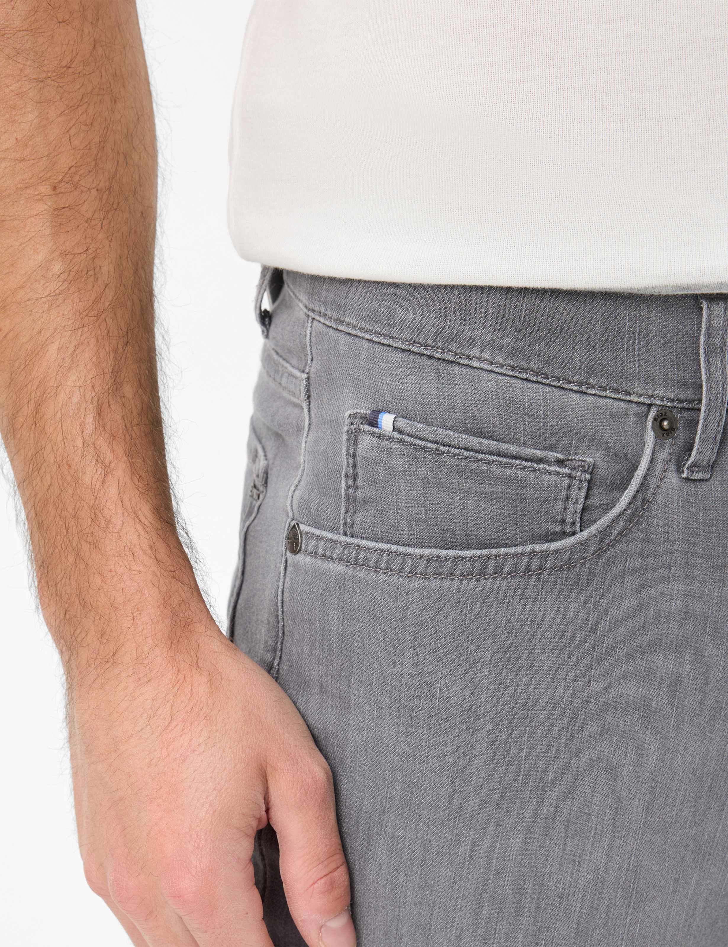 Men Style CHUCK Denim Medium Gray Modern Fit Detail 2