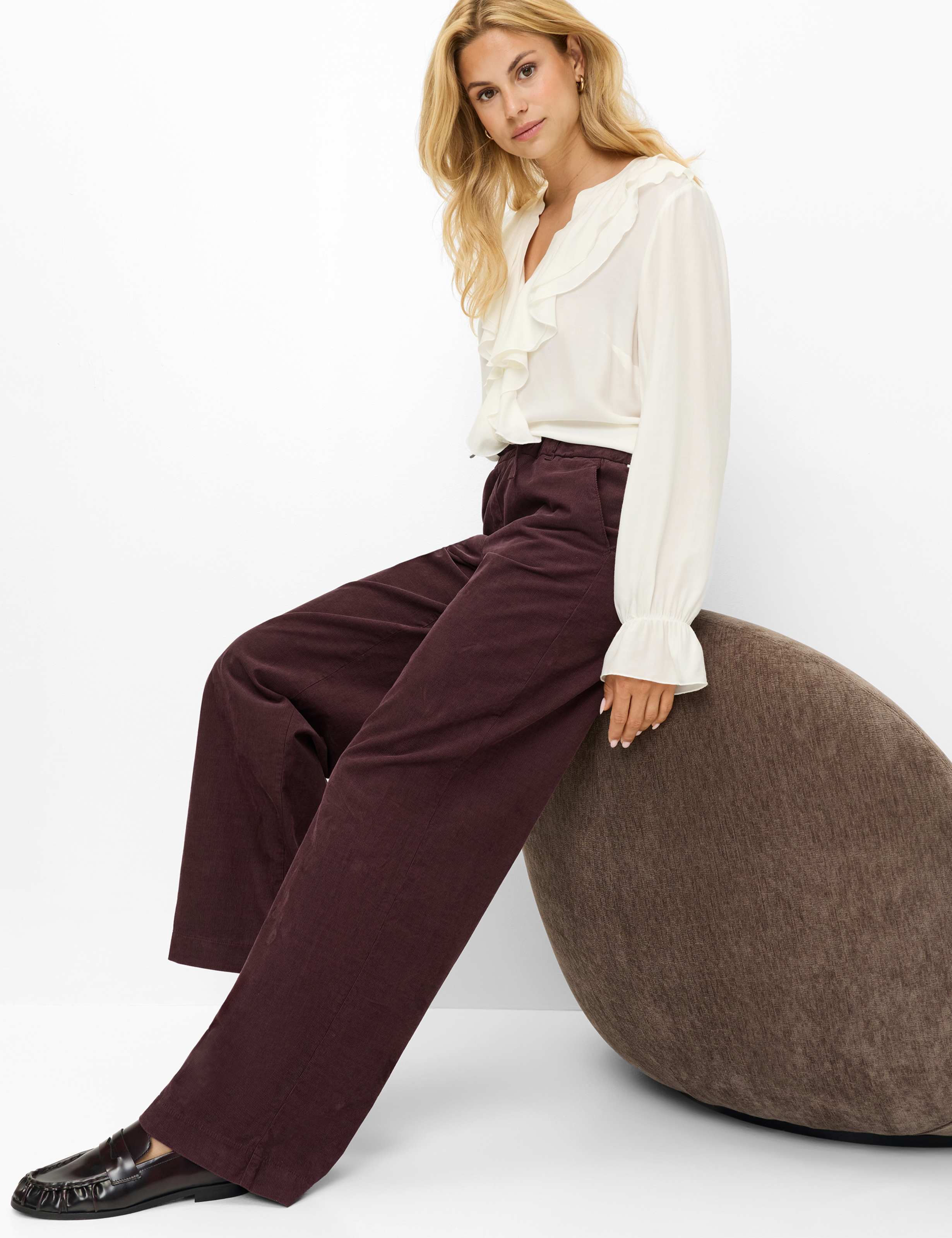 Dames Style MAINE Donkerpaars Wide Leg Detail 1