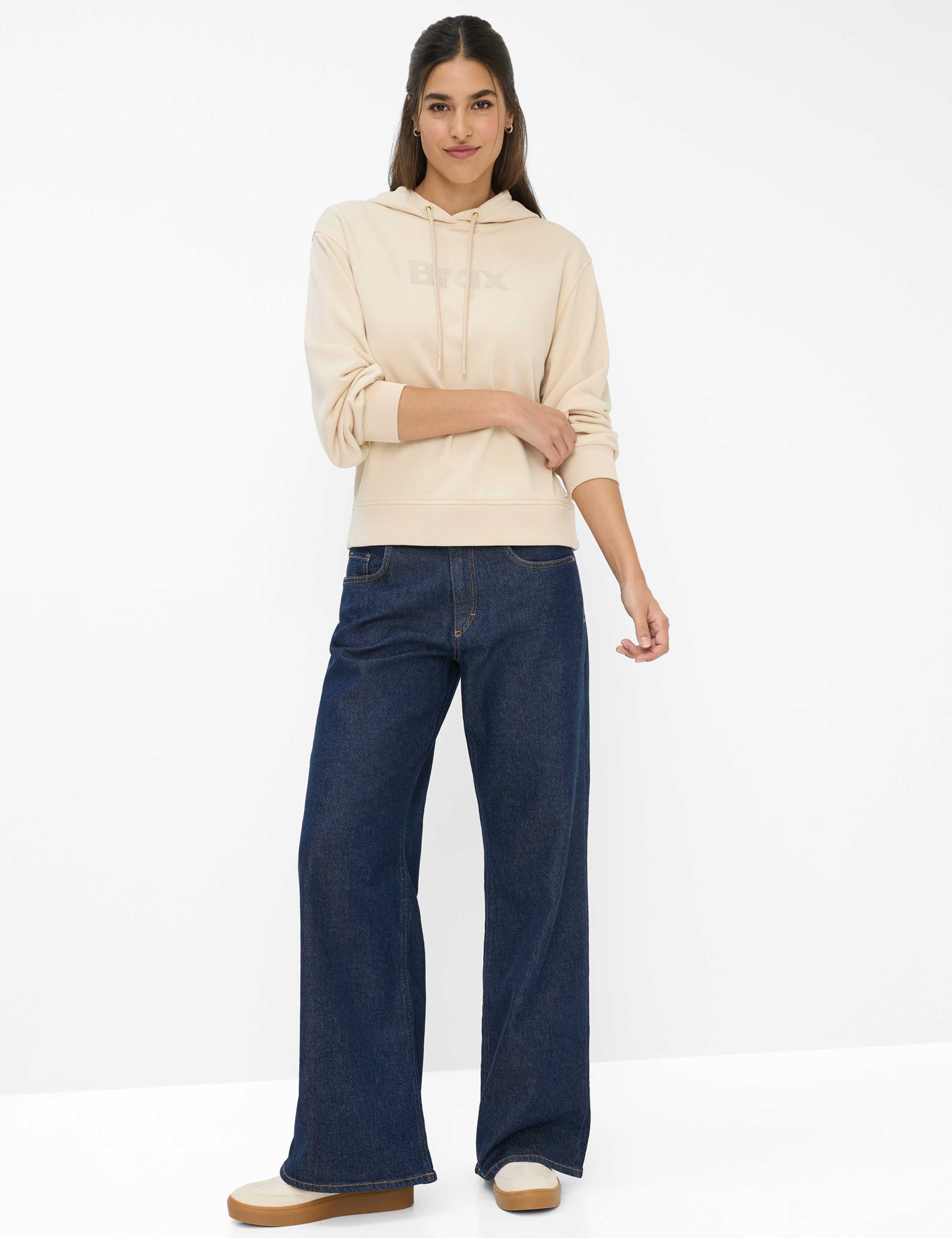 Damen Style BECA L Hellbeige  Model Outfit