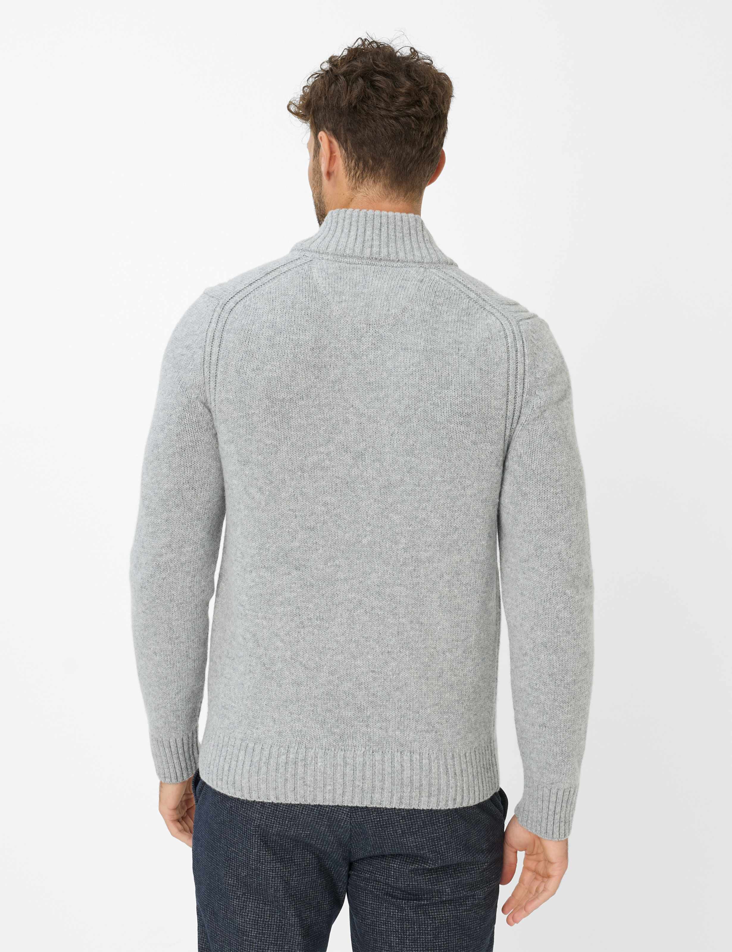 Herren Style JAKE Hellgrau  Model Rueck