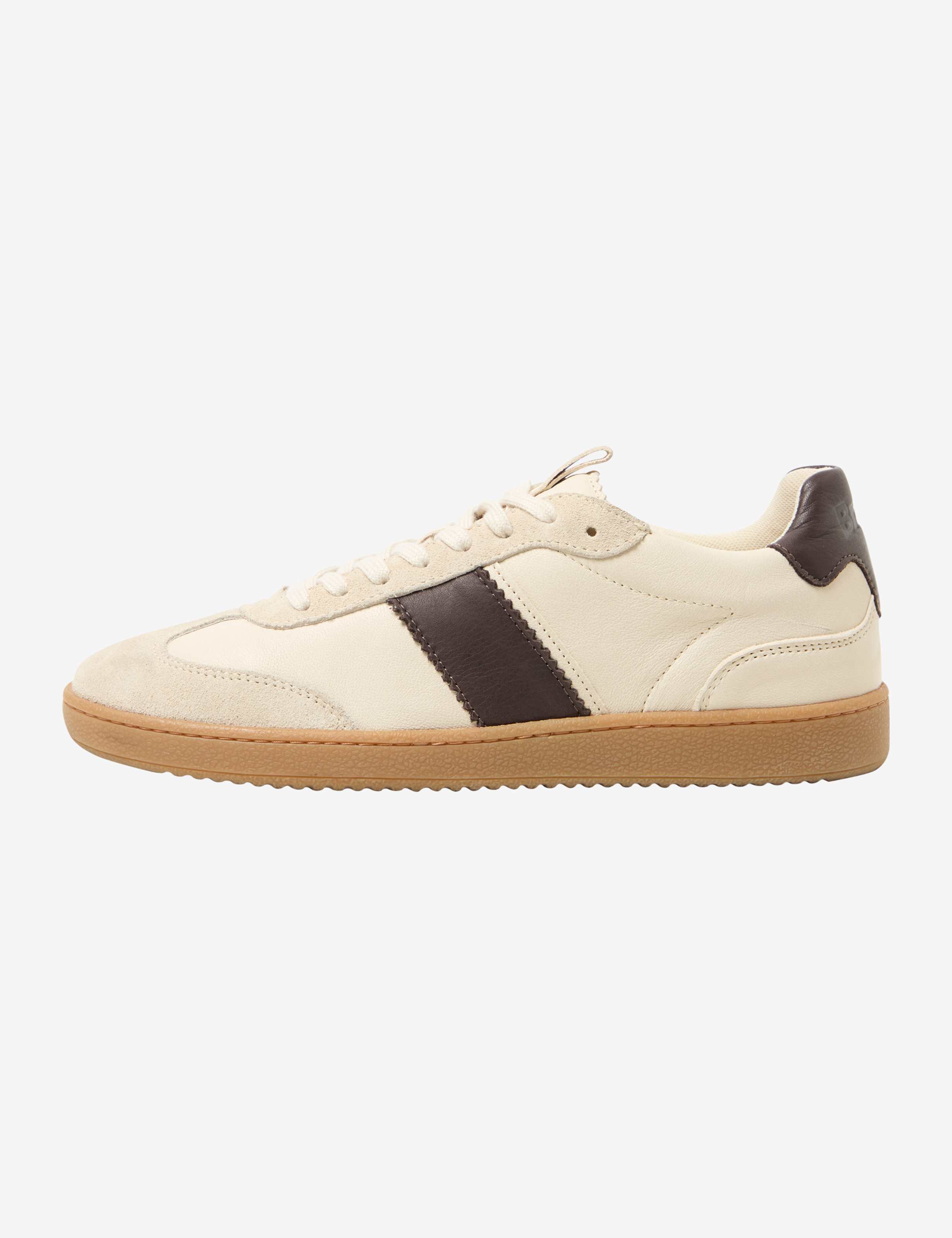 Femme Style MENINA Beige  Tenue du mannequin