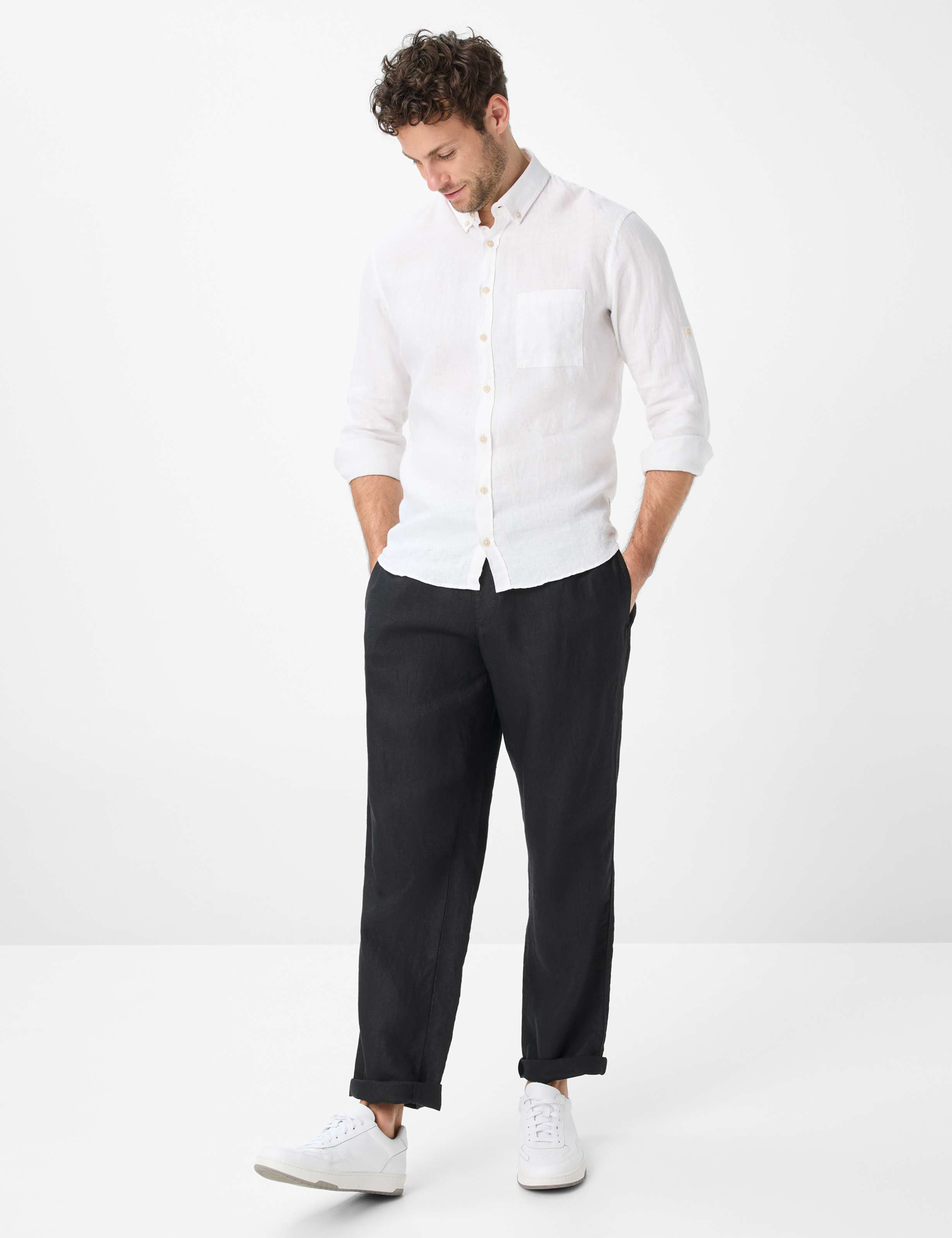 Herren Style ELIAS Schwarz Relaxed Fit Model Outfit