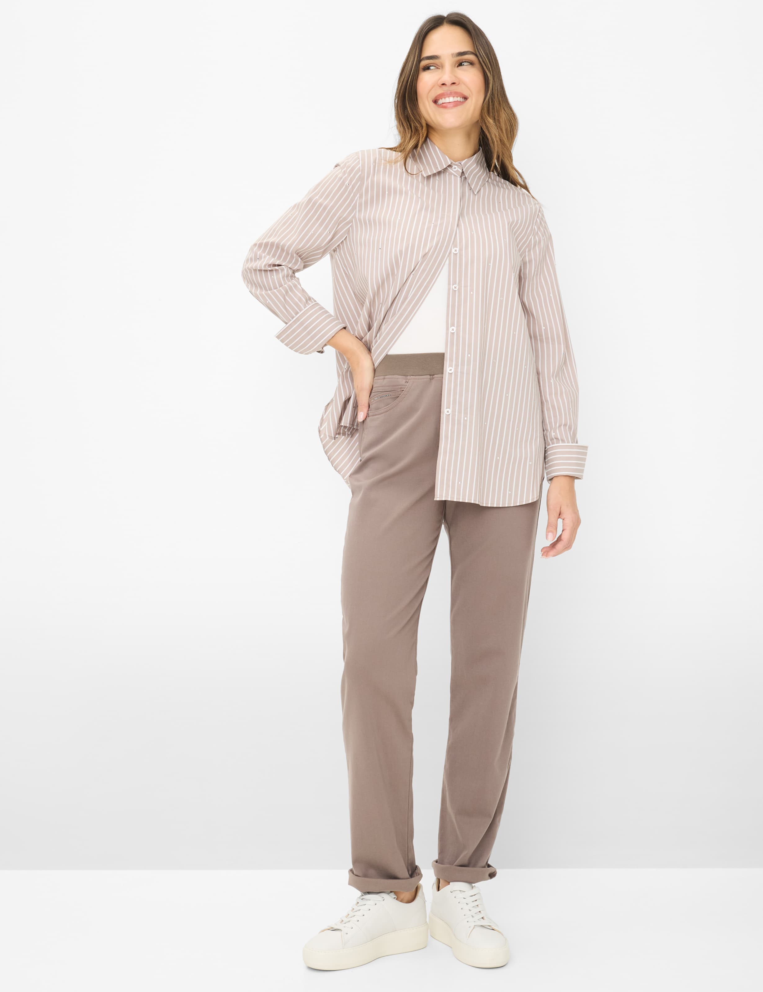 Dames Style CARINA Bruin Comfort Plus Fit Model outfit