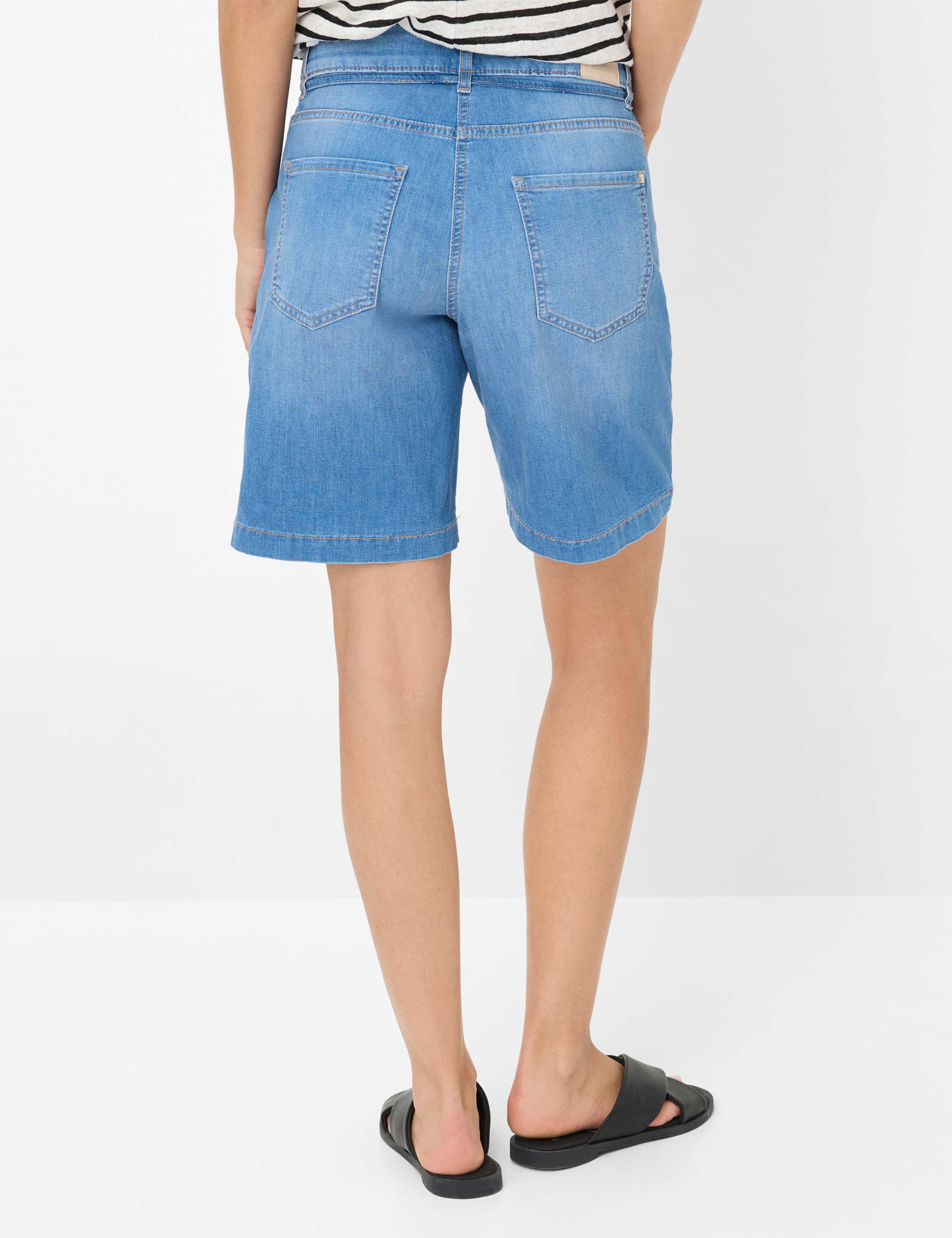 Damen Style MAINE B Denim Blau Wide Leg Model Rueck