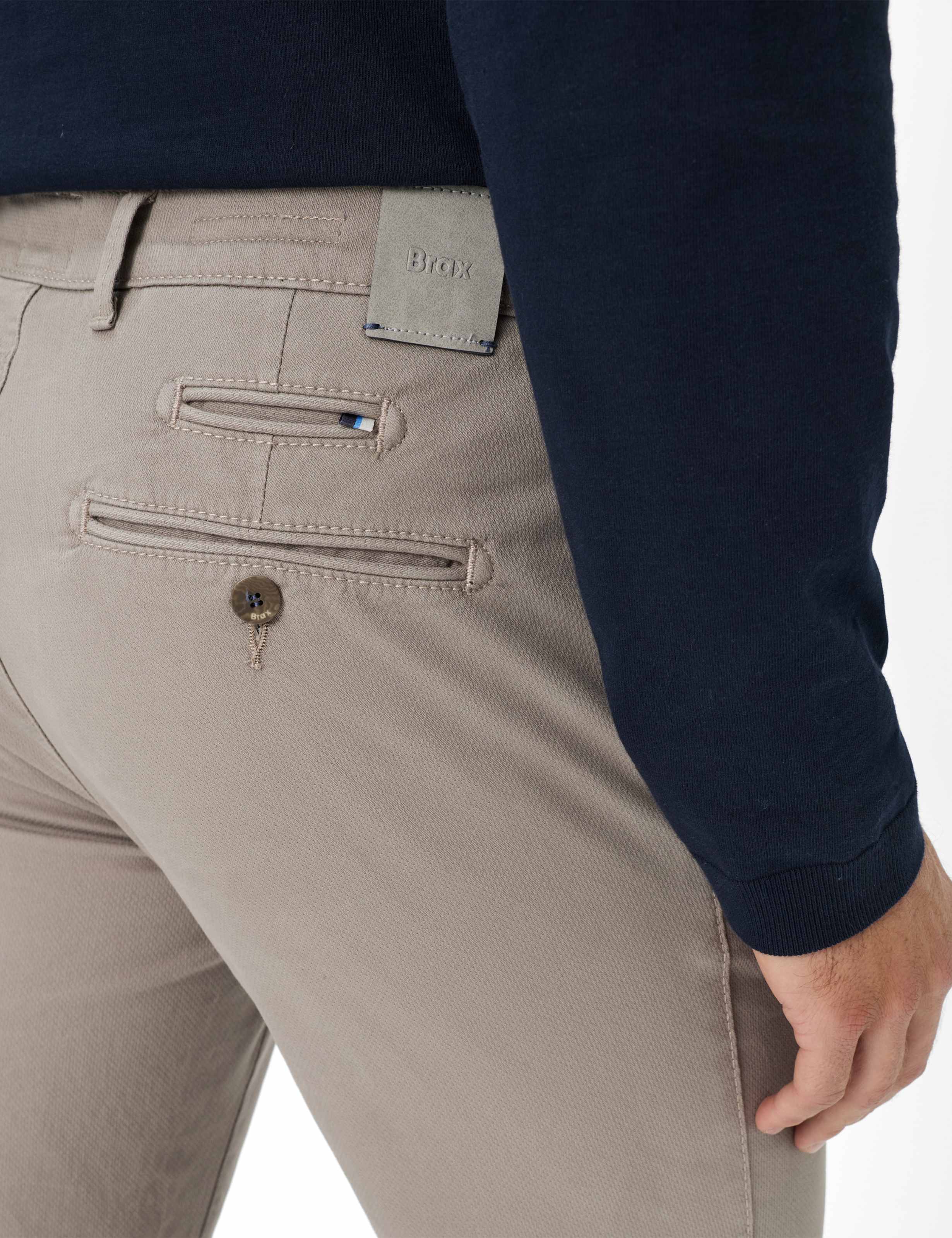 Herren Style FABIO IN Hellbraun Modern Fit Detail 2