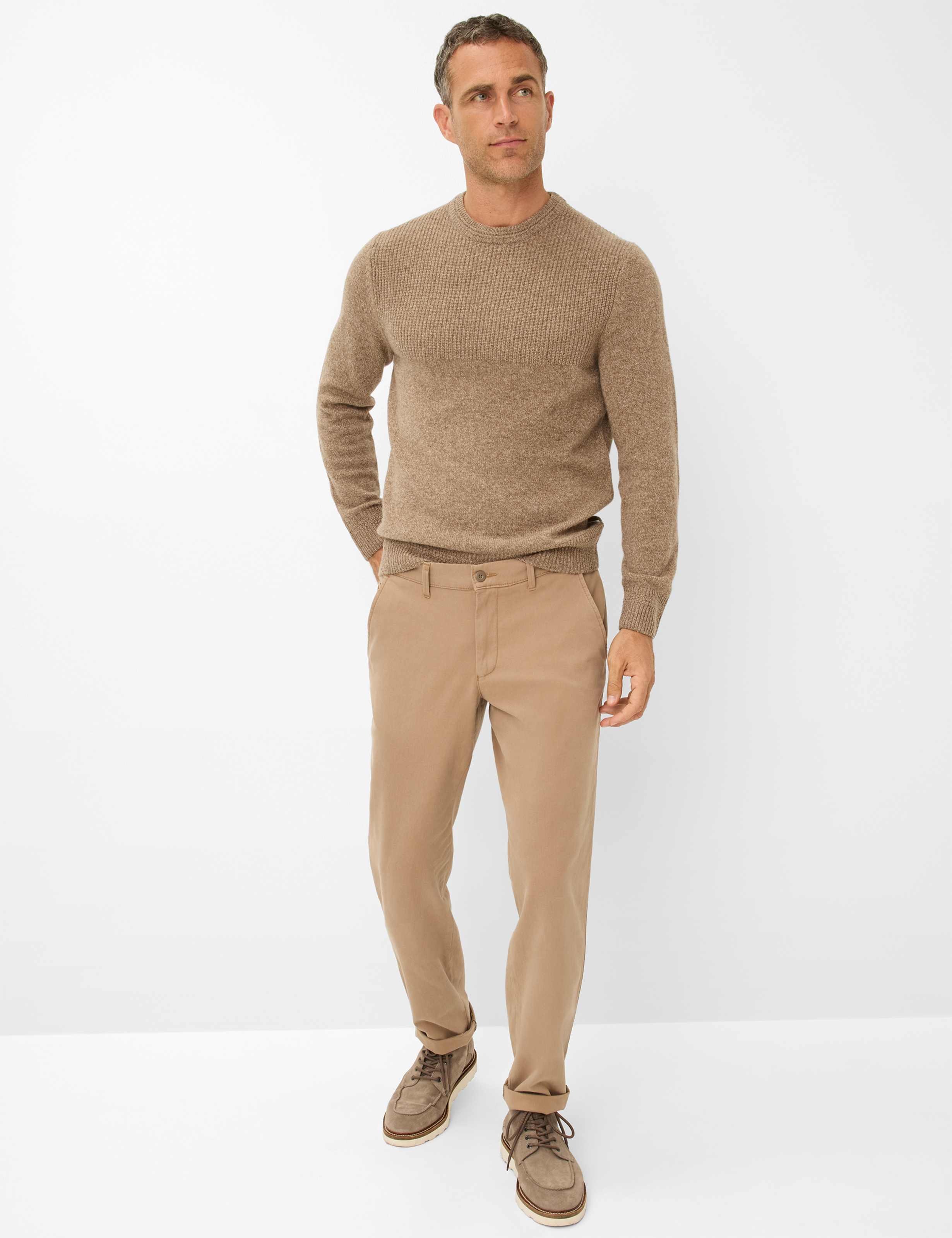 Herren Style THILO Hellbraun Regular Fit Model Outfit