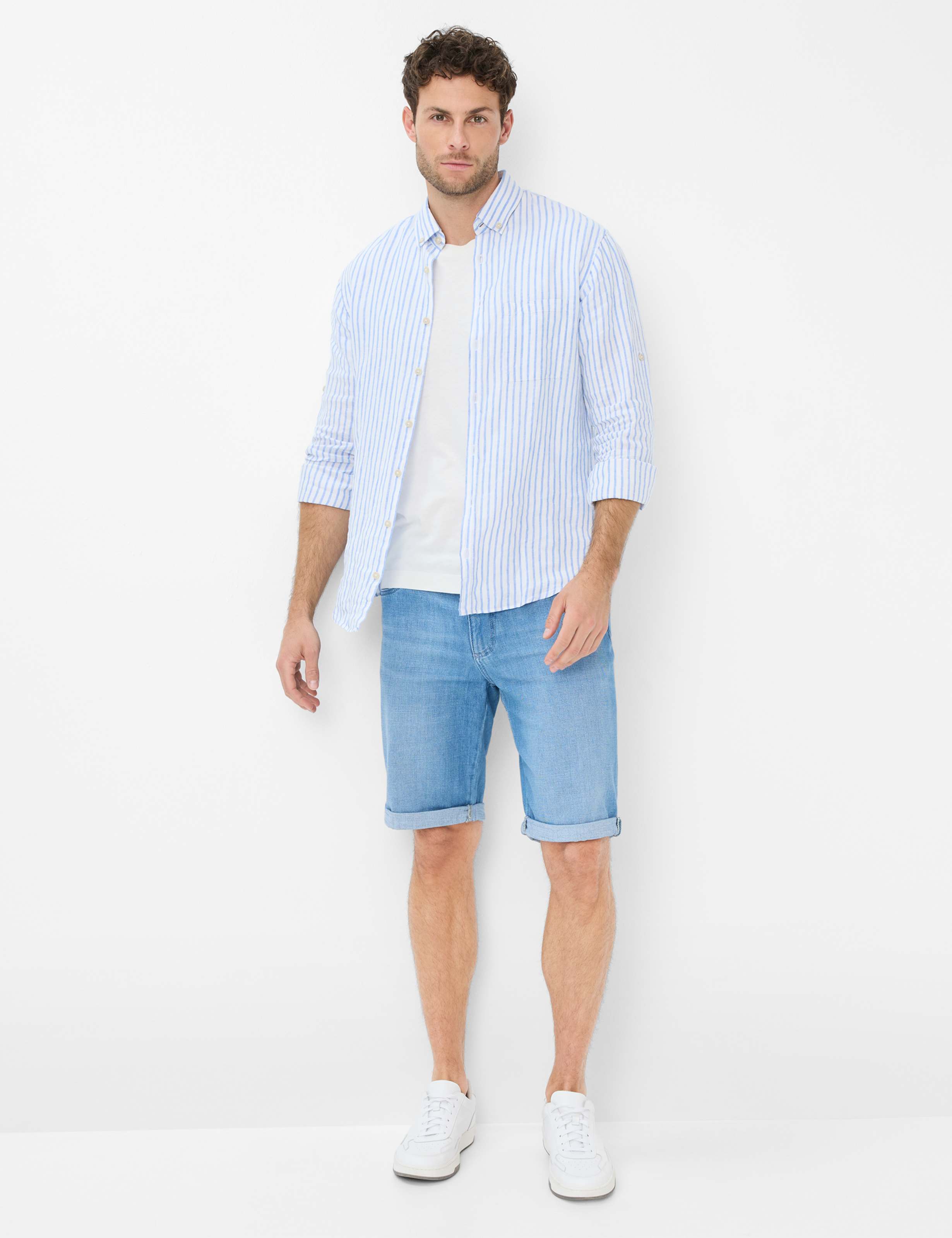Men Style BRAD Denim Blue Regular Fit Model Outfit