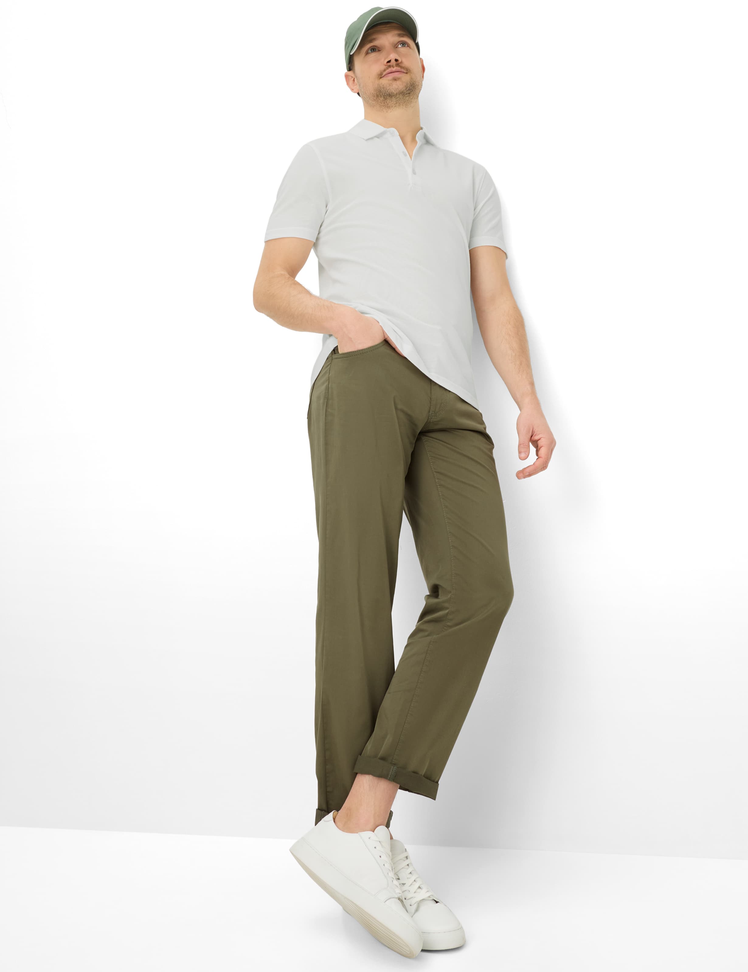 Homme Style CADIZ Vert - Olive Straight Fit Tenue du mannequin