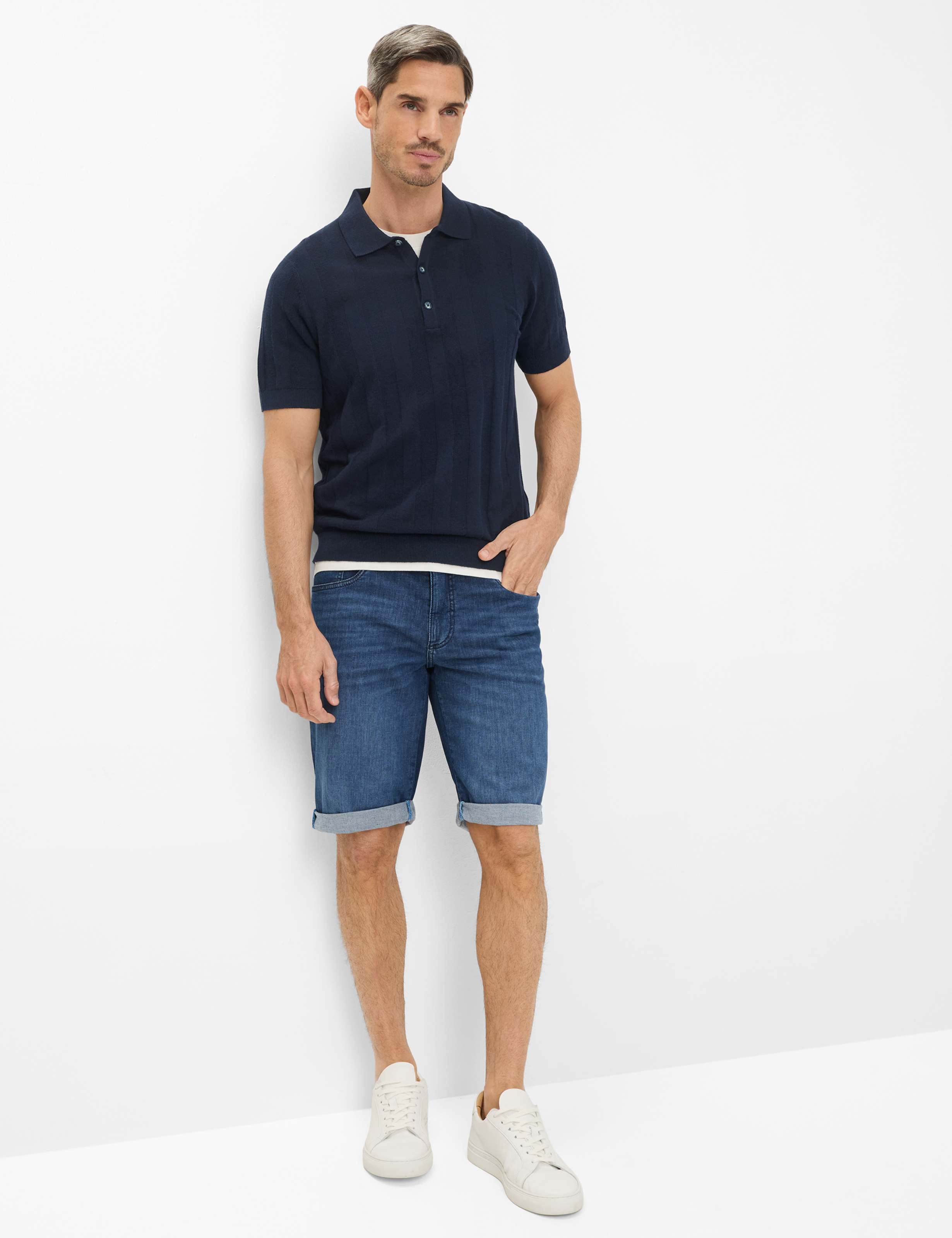 Homme Style BRAD Bleu Regular Fit Tenue du mannequin