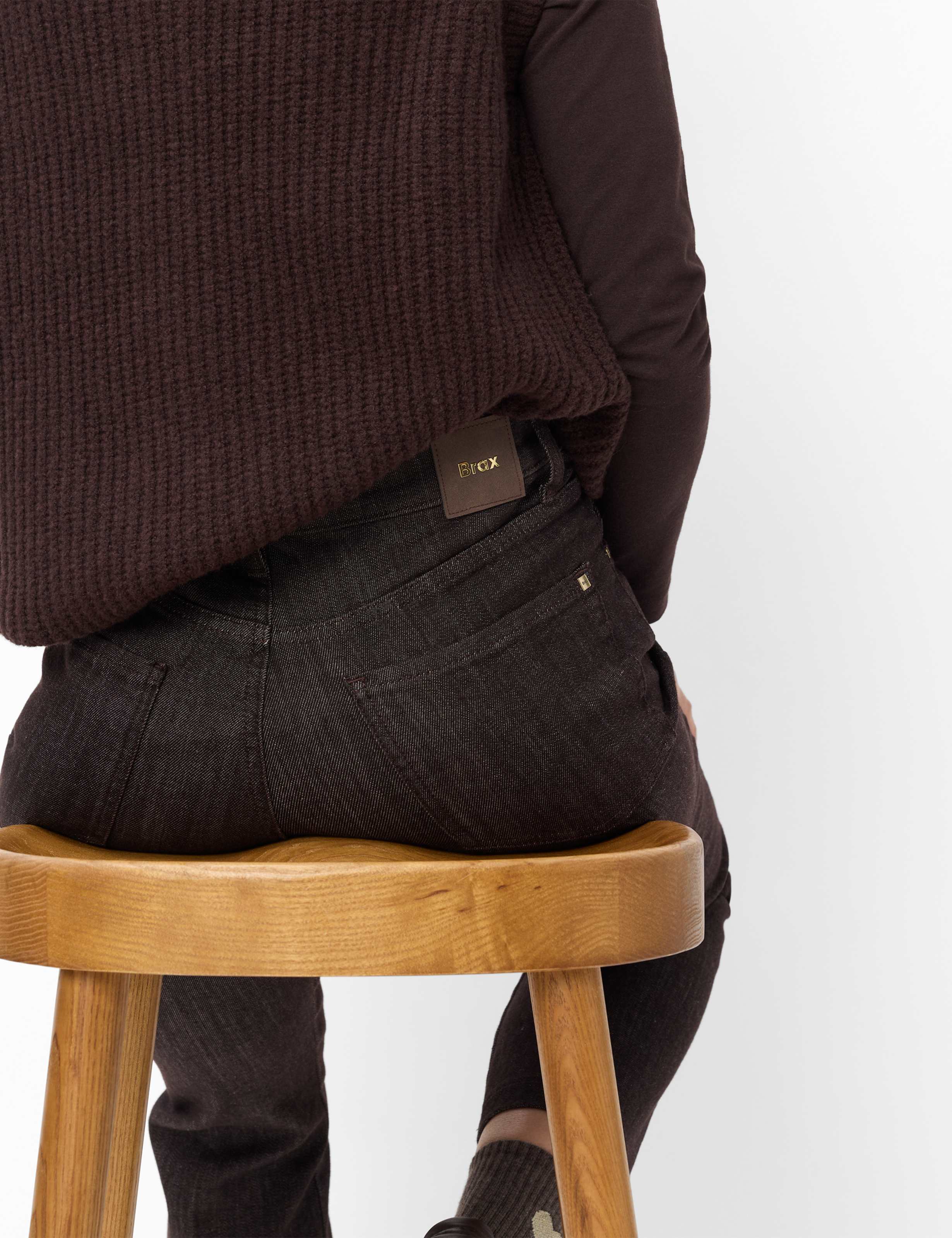 Women Style MAY S Denim Dark Brown Cigarette Fit Detail 1