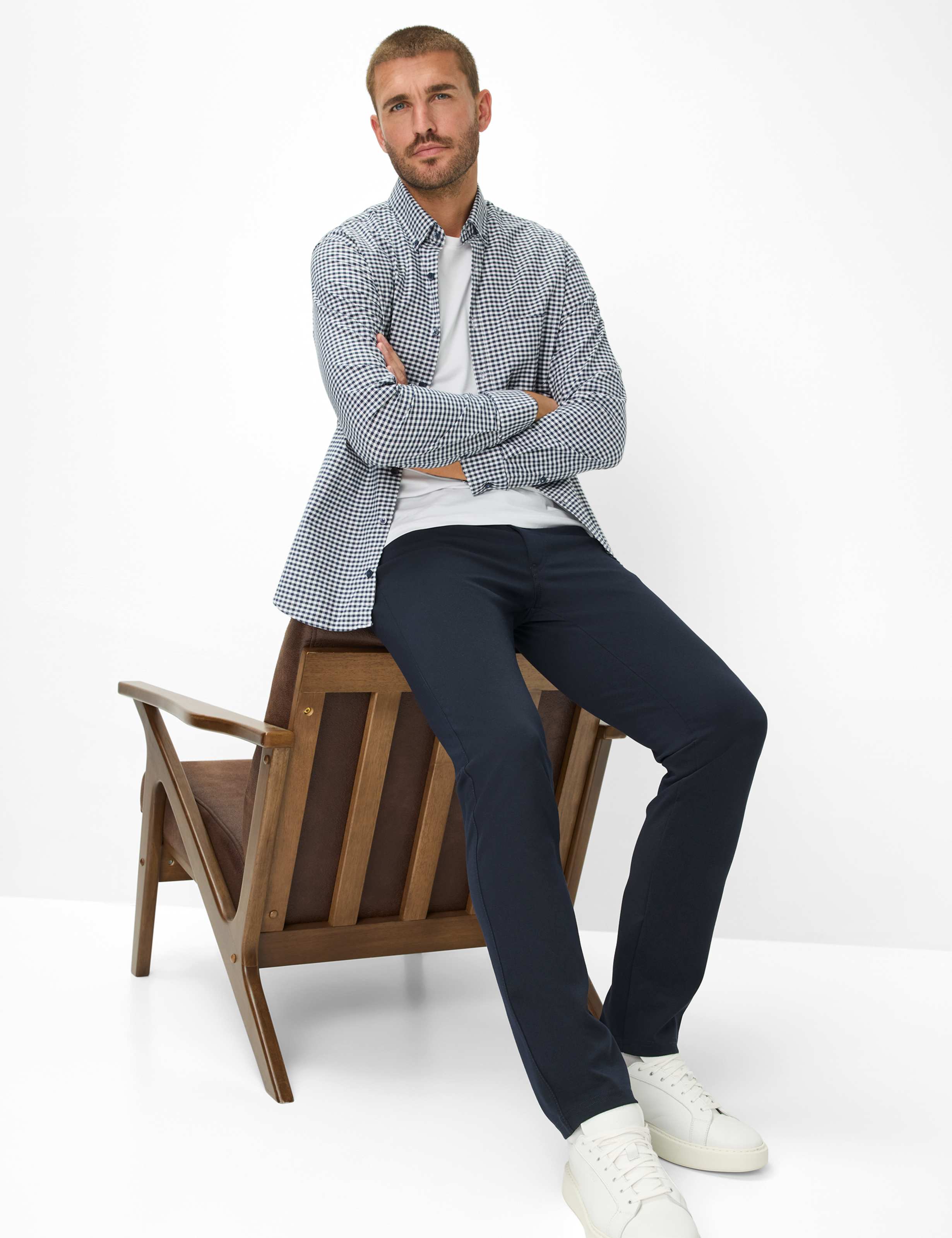 Heren Style CHUCK Donkerblauw Modern Fit Detail 1