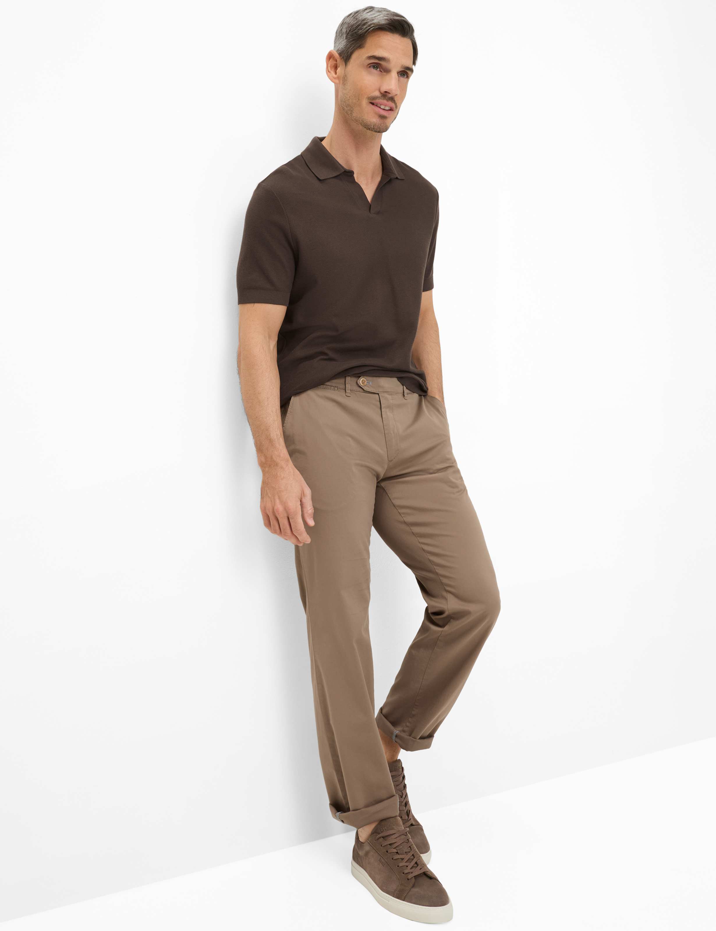 Herren Style JOE Braun Regular Fit Model Outfit