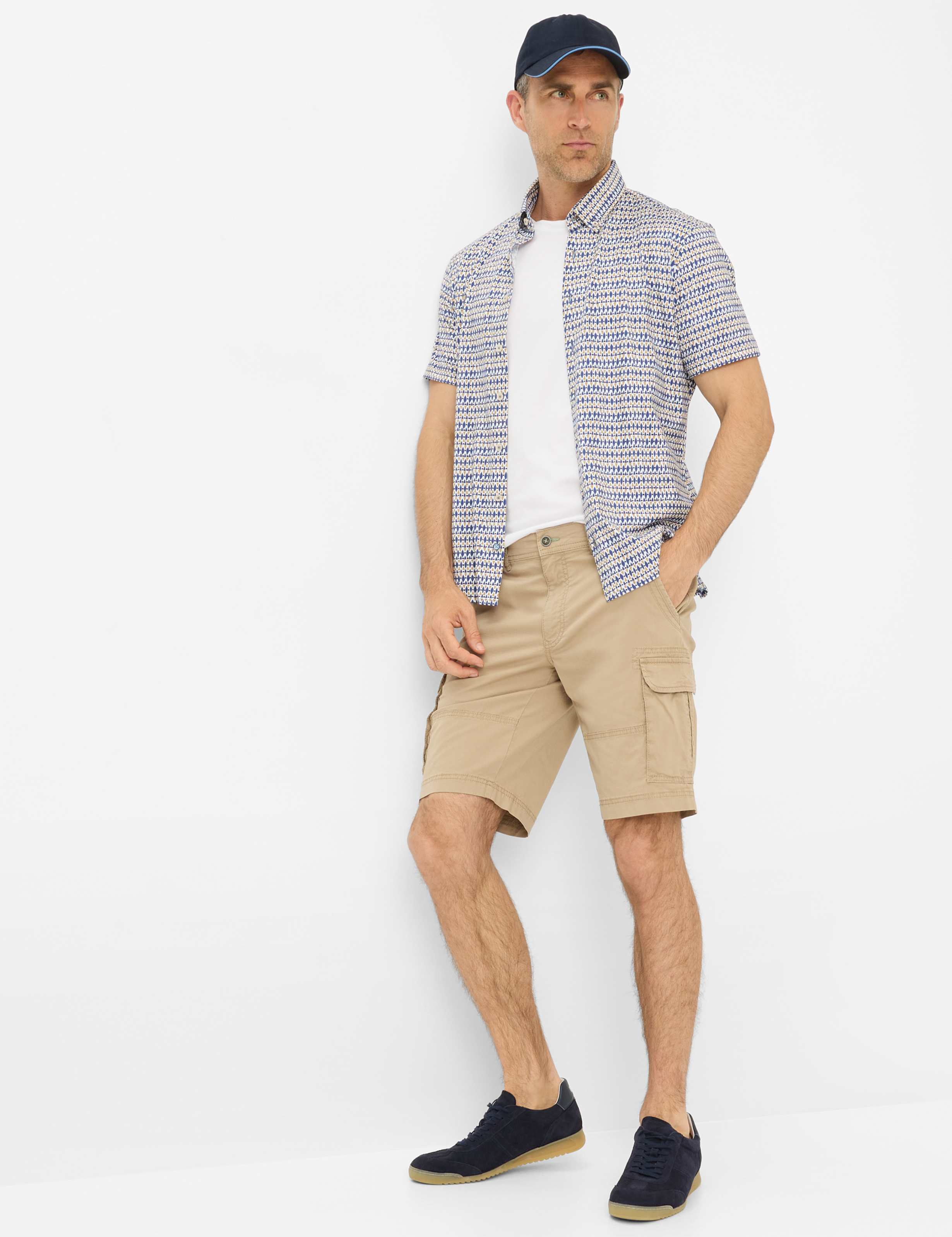 Herren Style BODO Braun Regular Fit Model Outfit