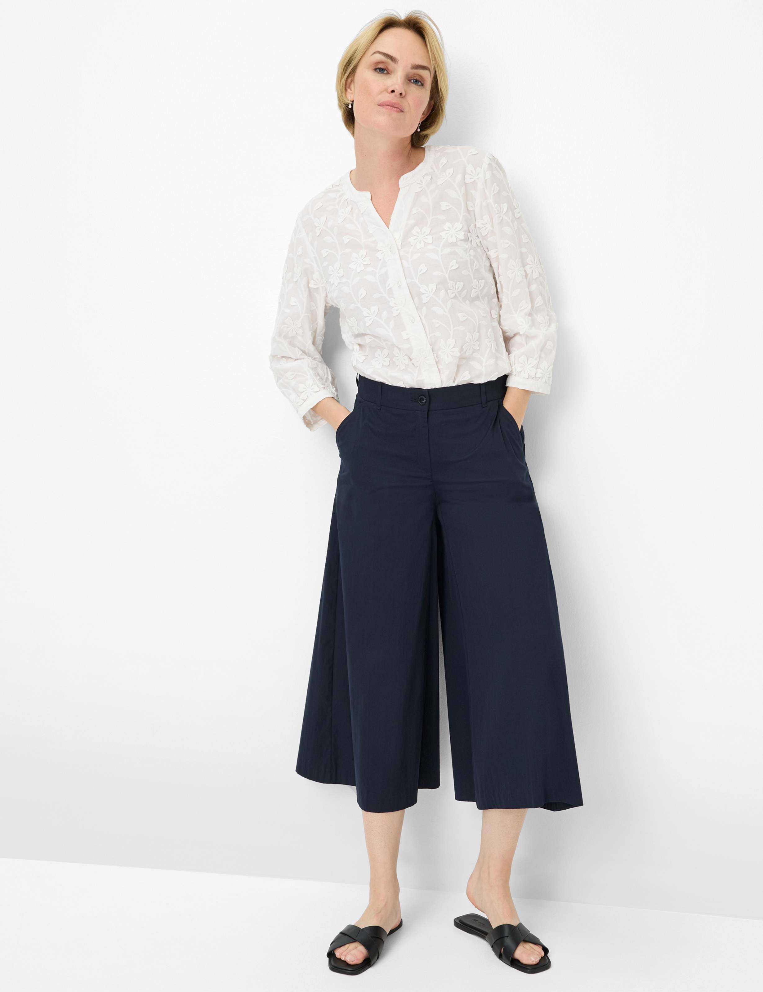 Damen Style MELLI S Dunkelblau Wide Leg Detail 1