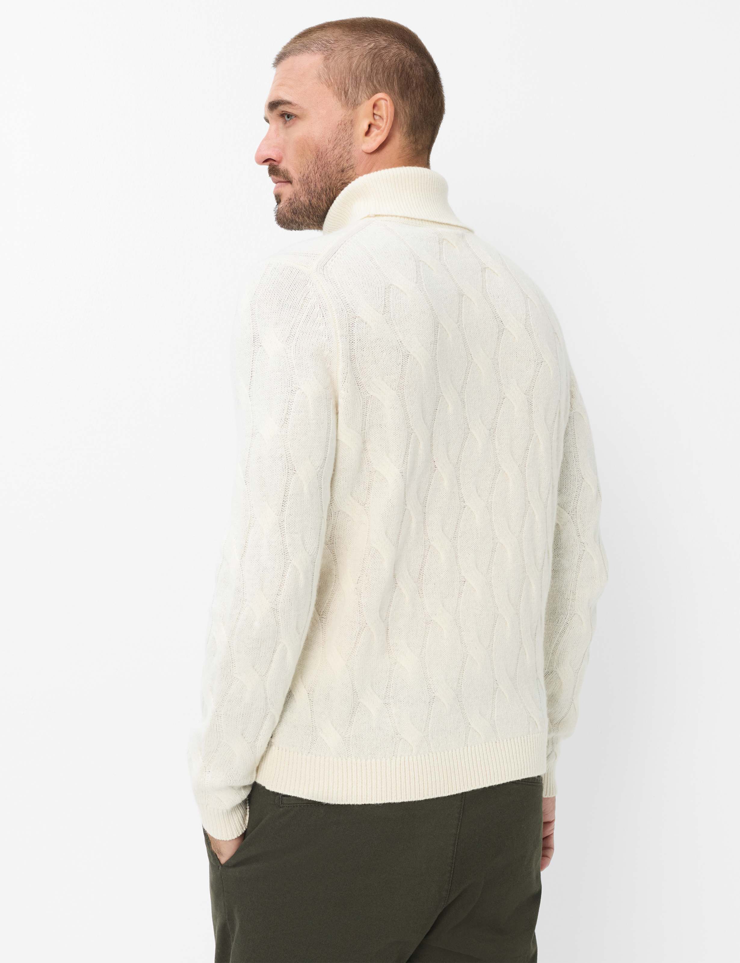 Men Style BRIAN Off-white  Model back