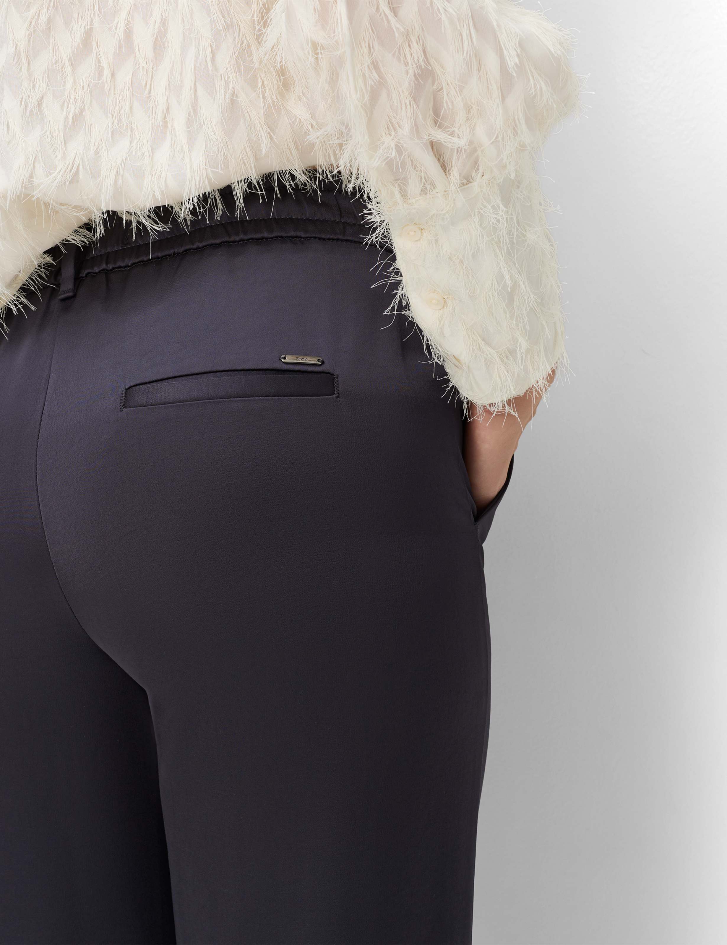 Damen Style MAINE Dunkelgrau Wide Leg Detail 2