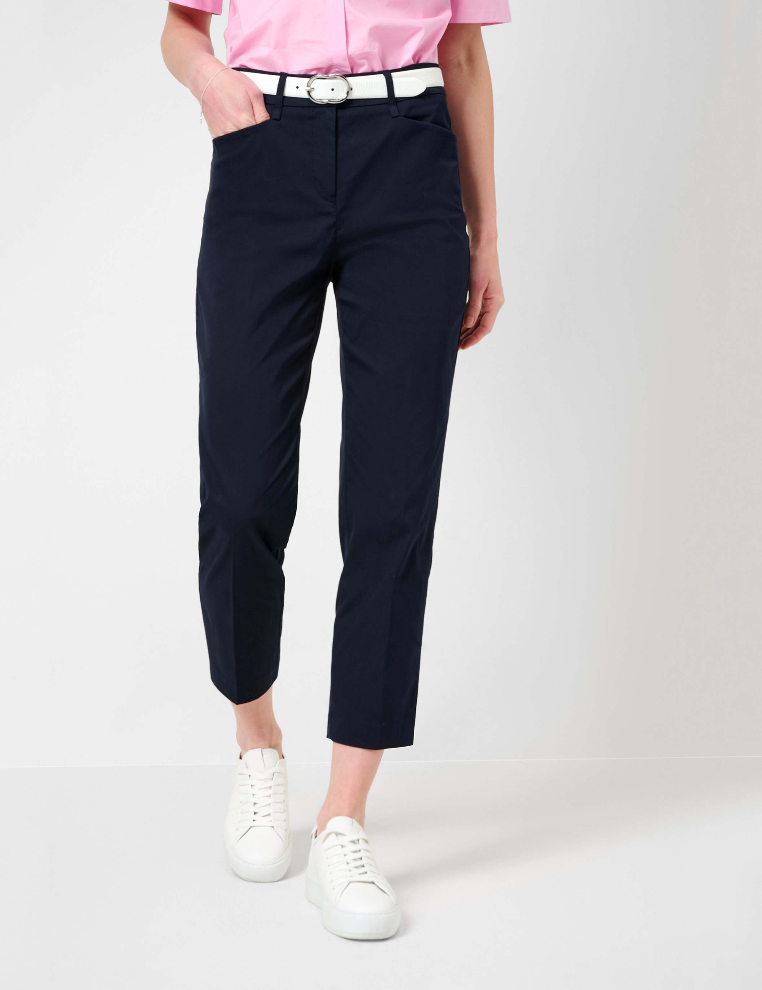 Women Style MARA S NAVY Regular Fit Model Front