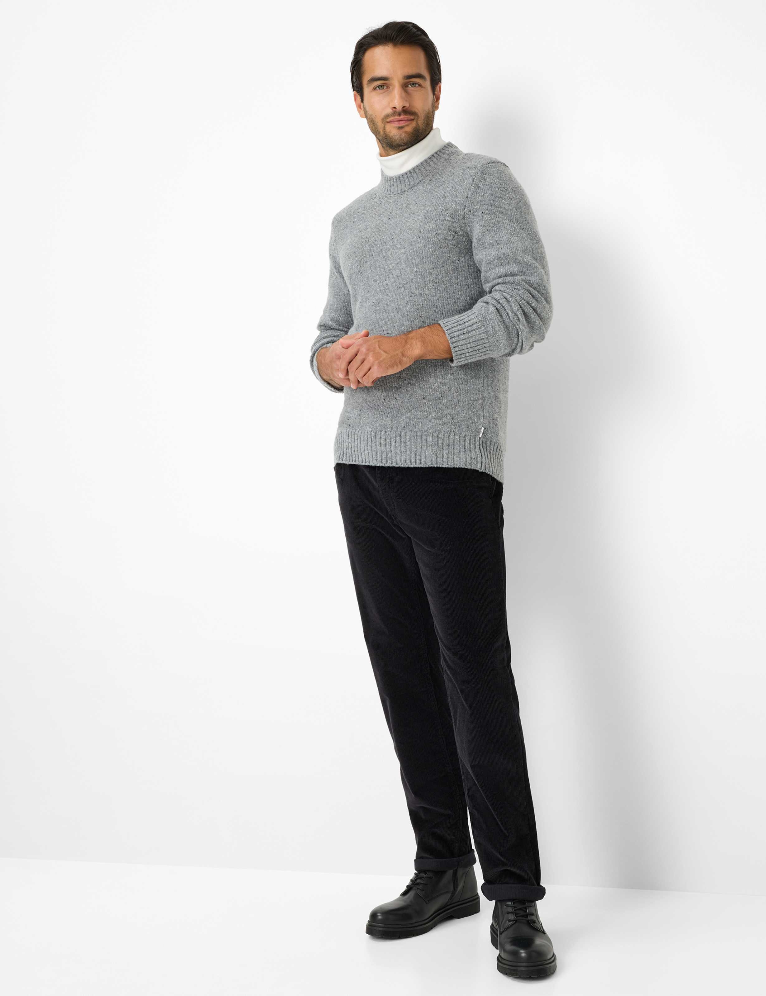 Homme Style COOPER Noir Regular Fit Tenue du mannequin
