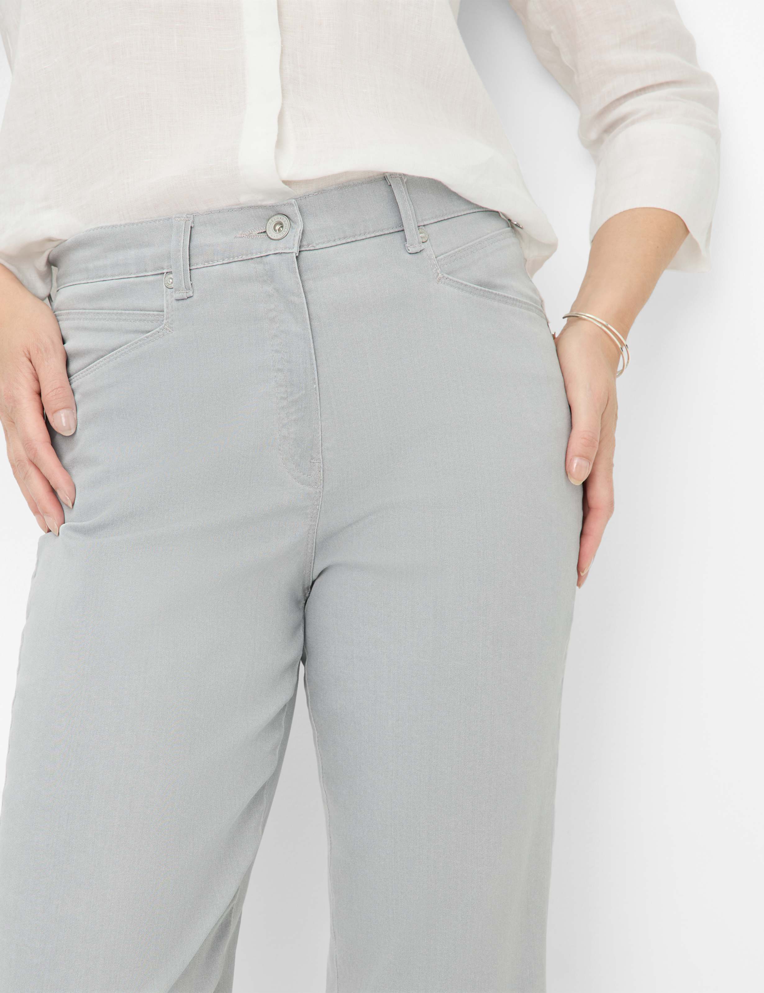 Femme Style CAREN CAPRI Denim Gris Clair Comfort Plus Fit Détail 2