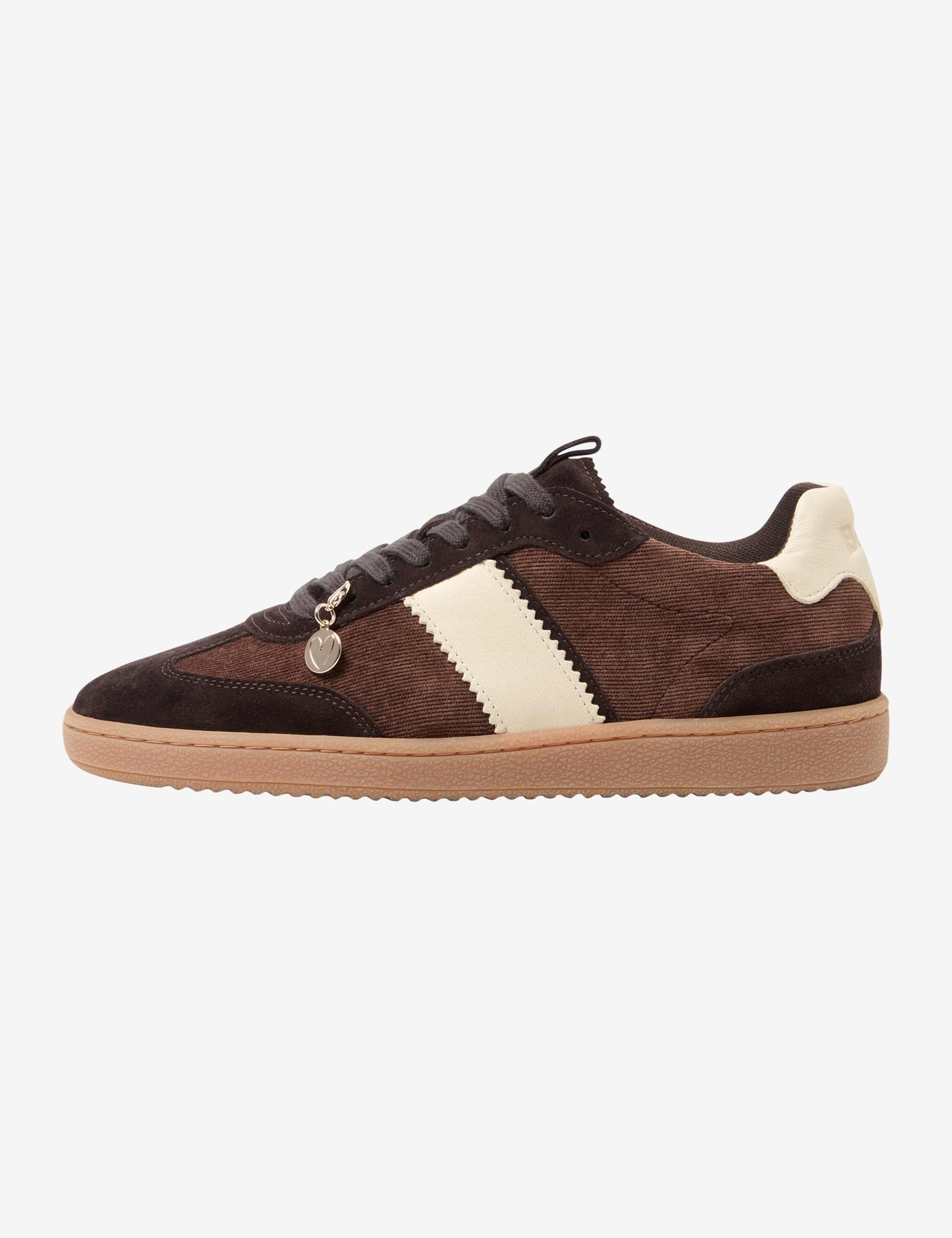 Femme Style MENINA Marron Foncé  Tenue du mannequin