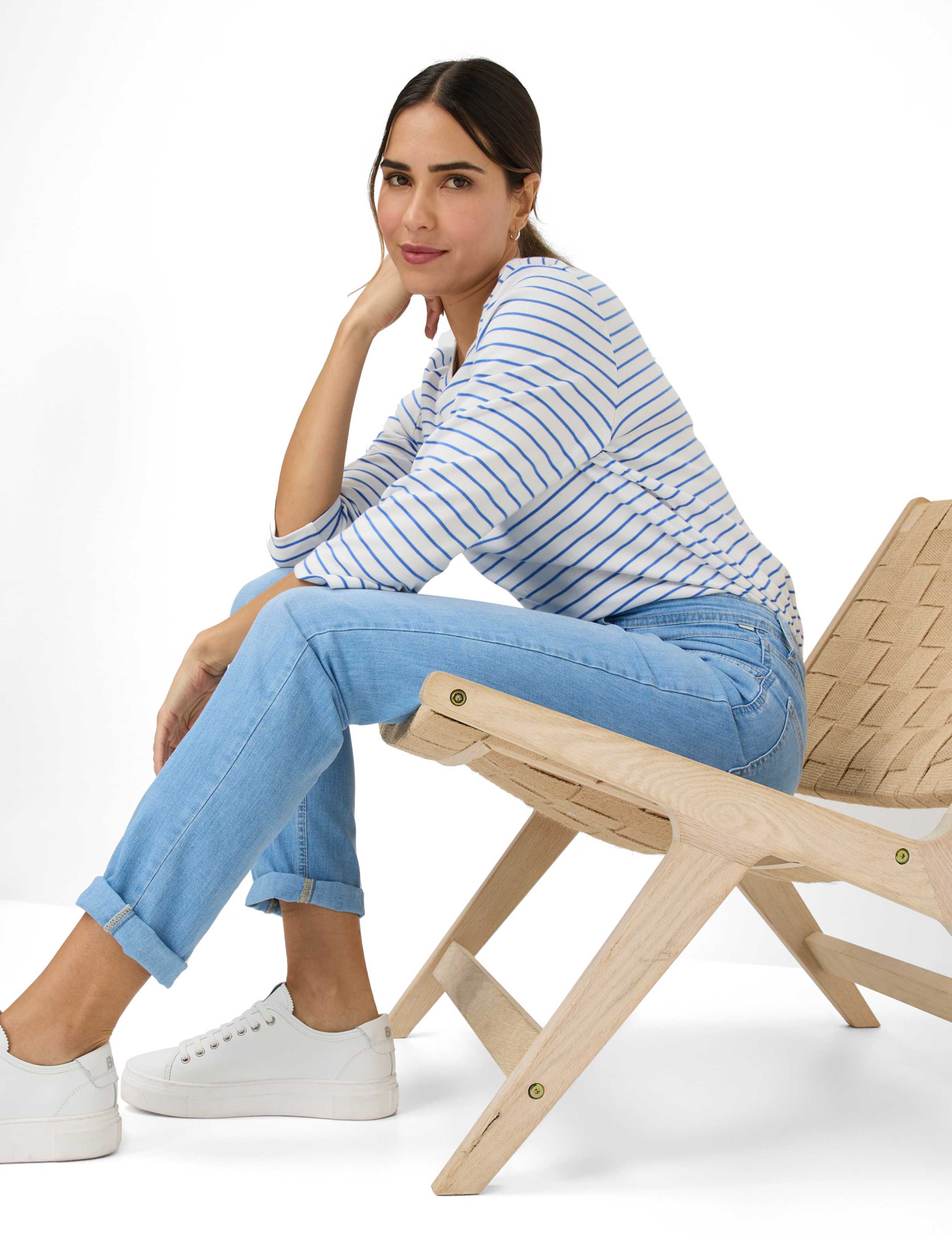 Damen Style CAROLA Denim Hellblau Feminine Fit Detail 1