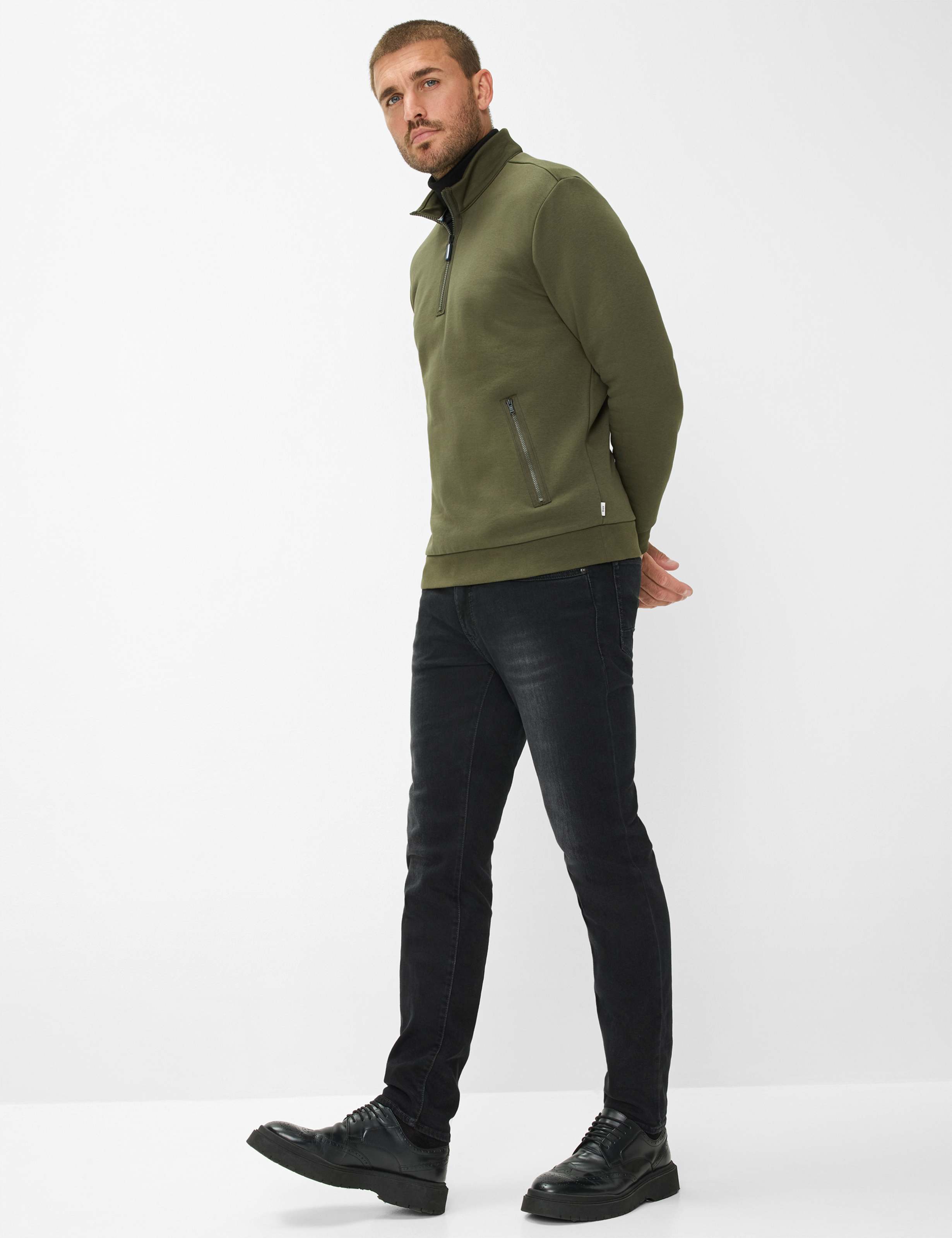 Homme Style SION Vert - Olive  Tenue du mannequin