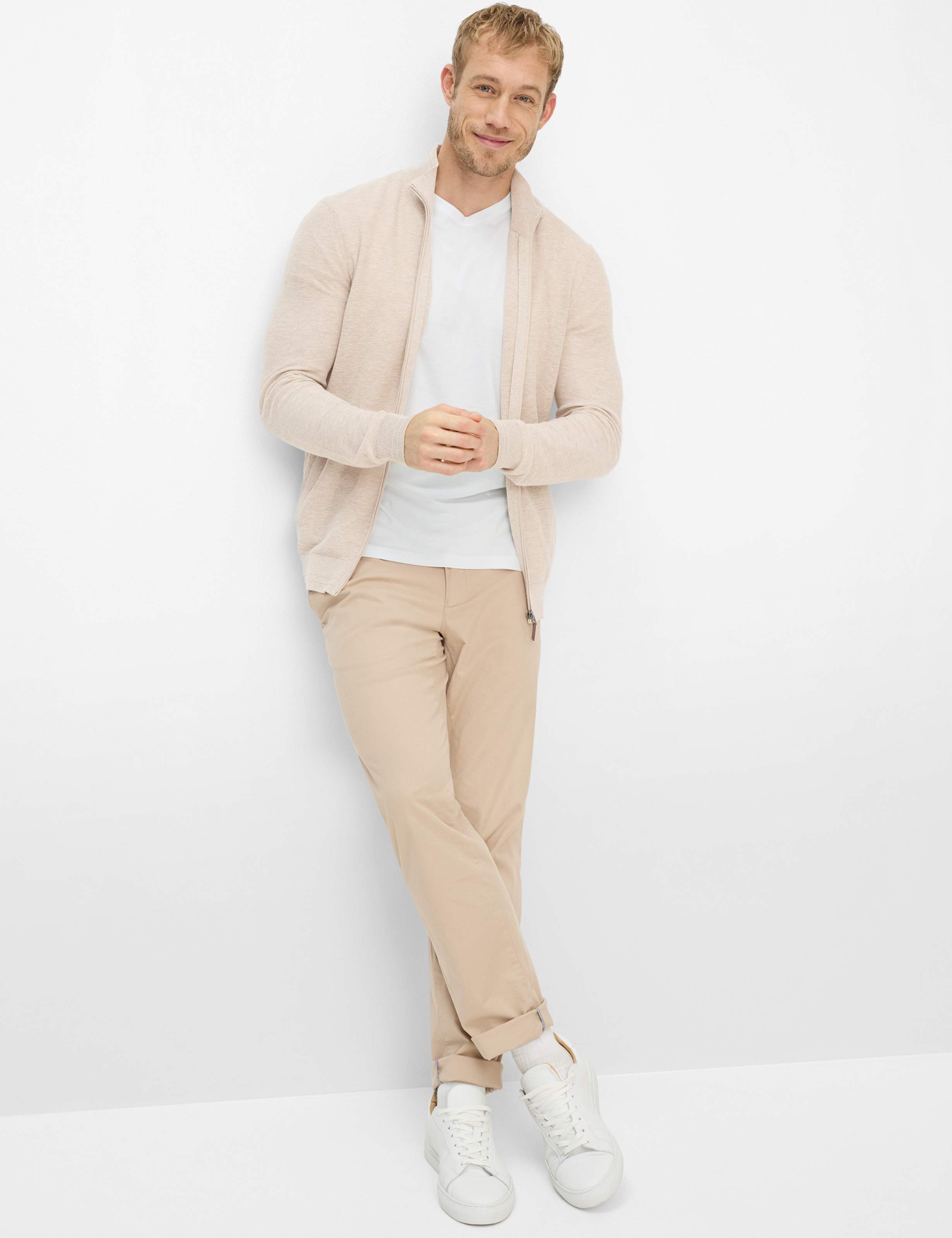 Herre Style JAKE Beige  Model Outfit