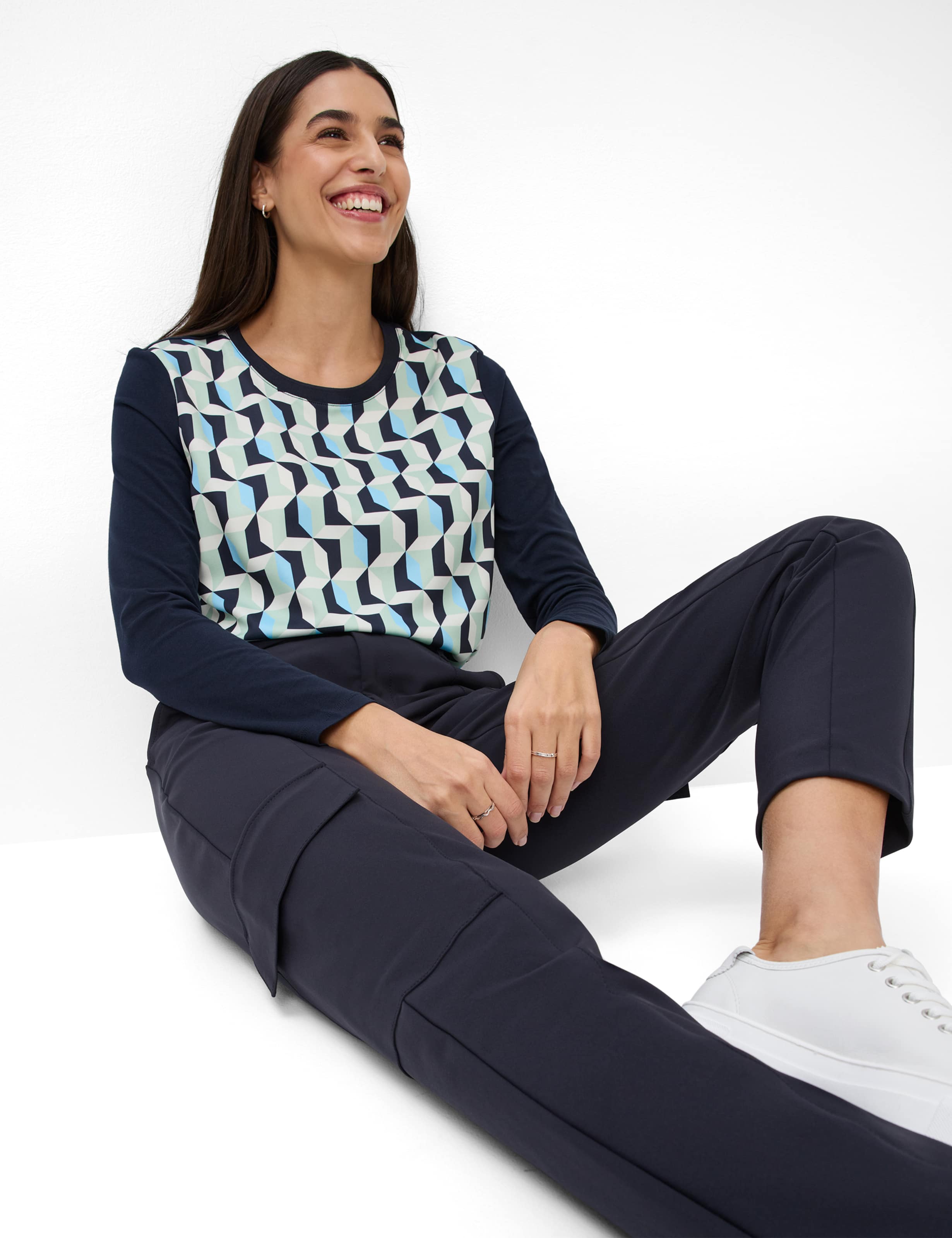 Damen Style MORRIS Dunkelblau Relaxed Fit Detail 1