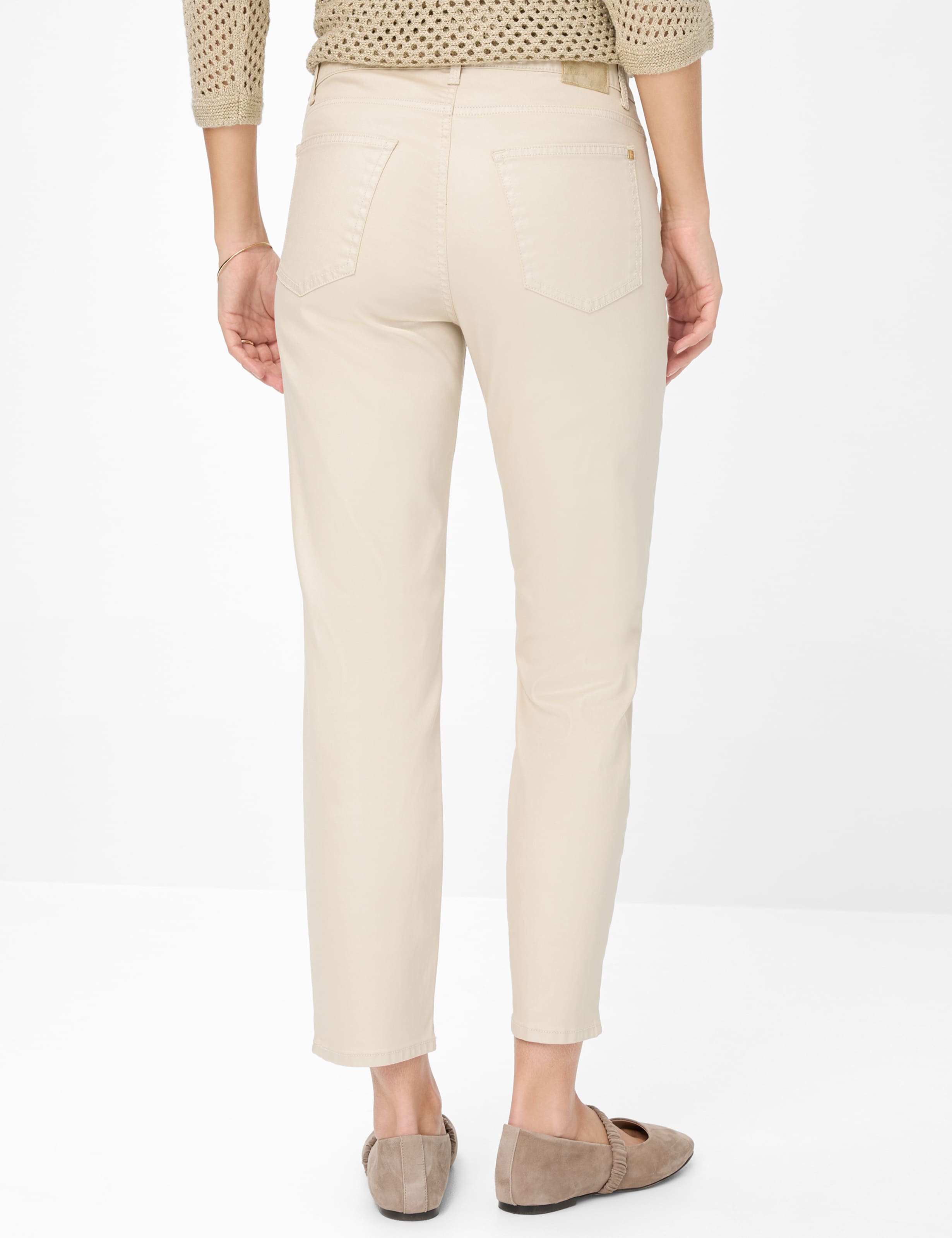 Women Style SHAKIRA S Denim Cream White Slim Fit Model back