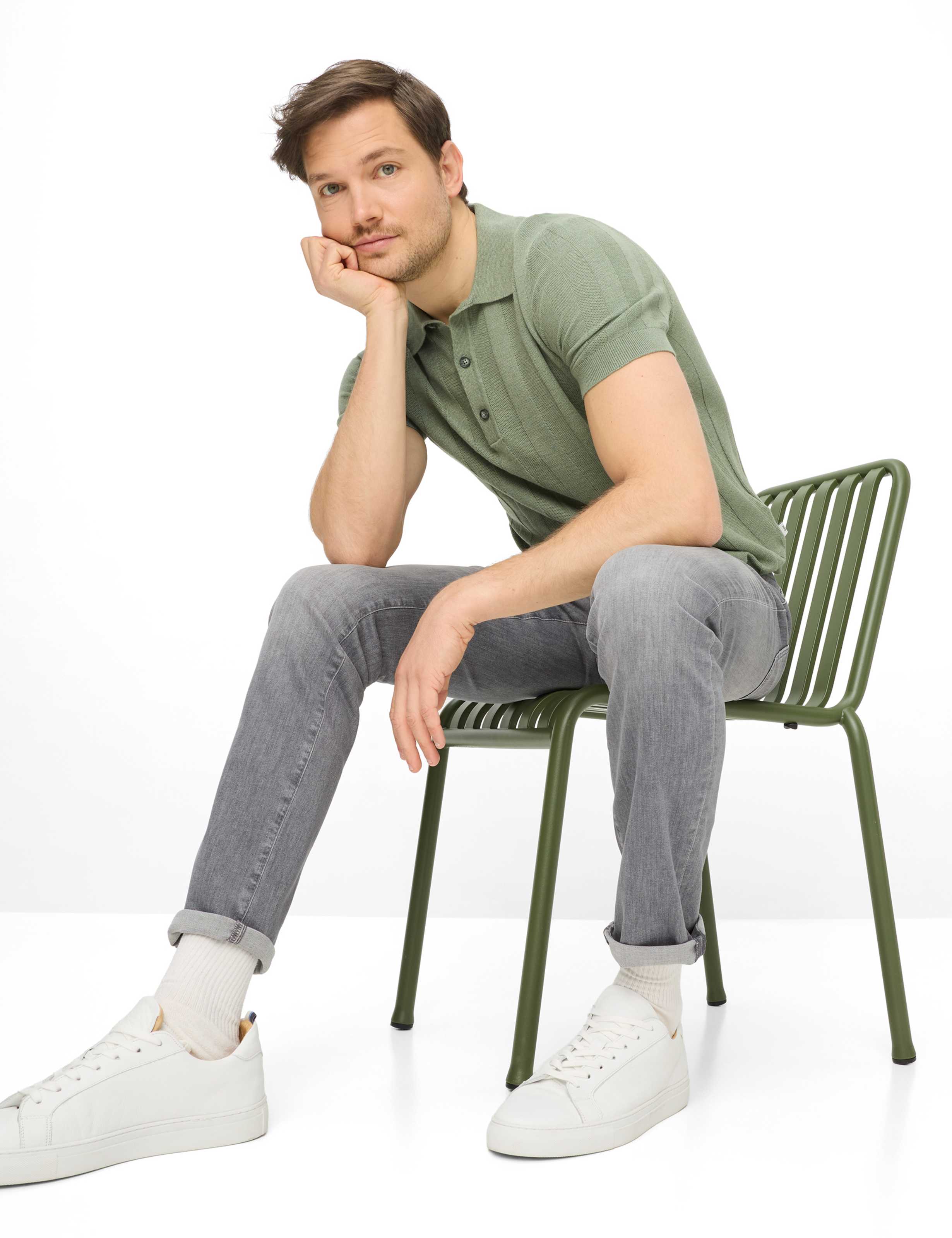 Men Style CHUCK Denim Light Gray Modern Fit Detail 1