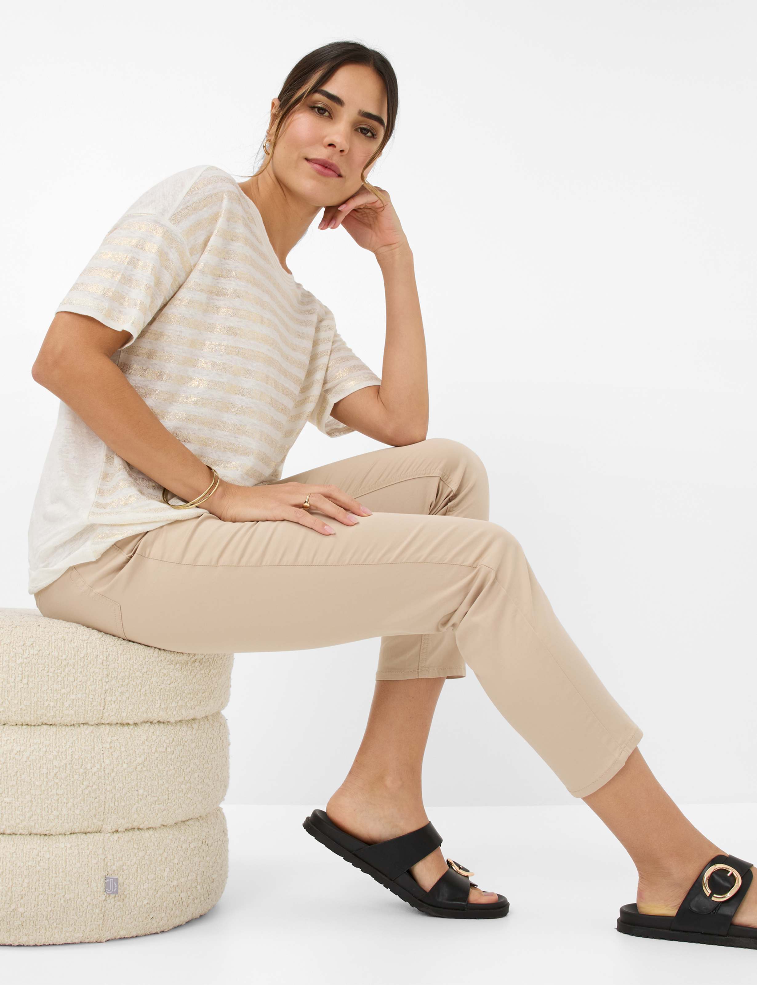 Women Style MARY S Beige Regular Fit Detail 1