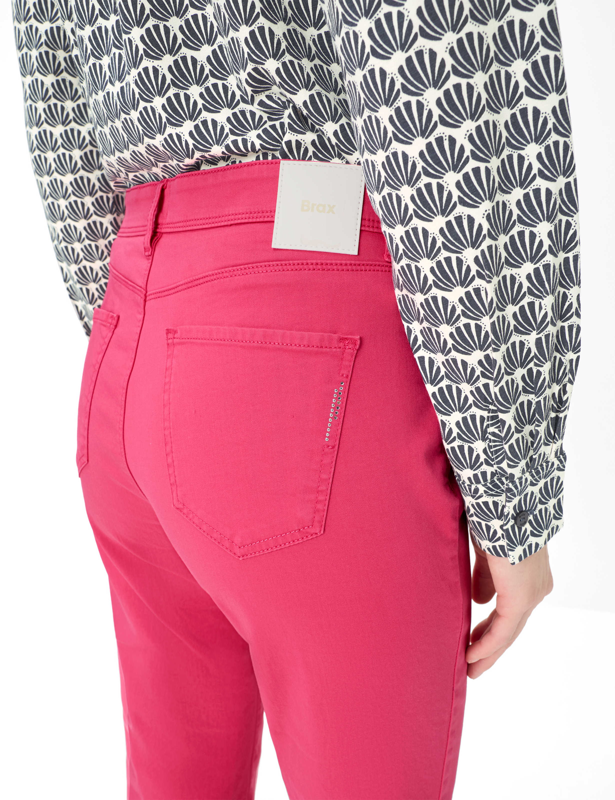 Femme Style CAROLA Pink Feminine Fit Détail 2