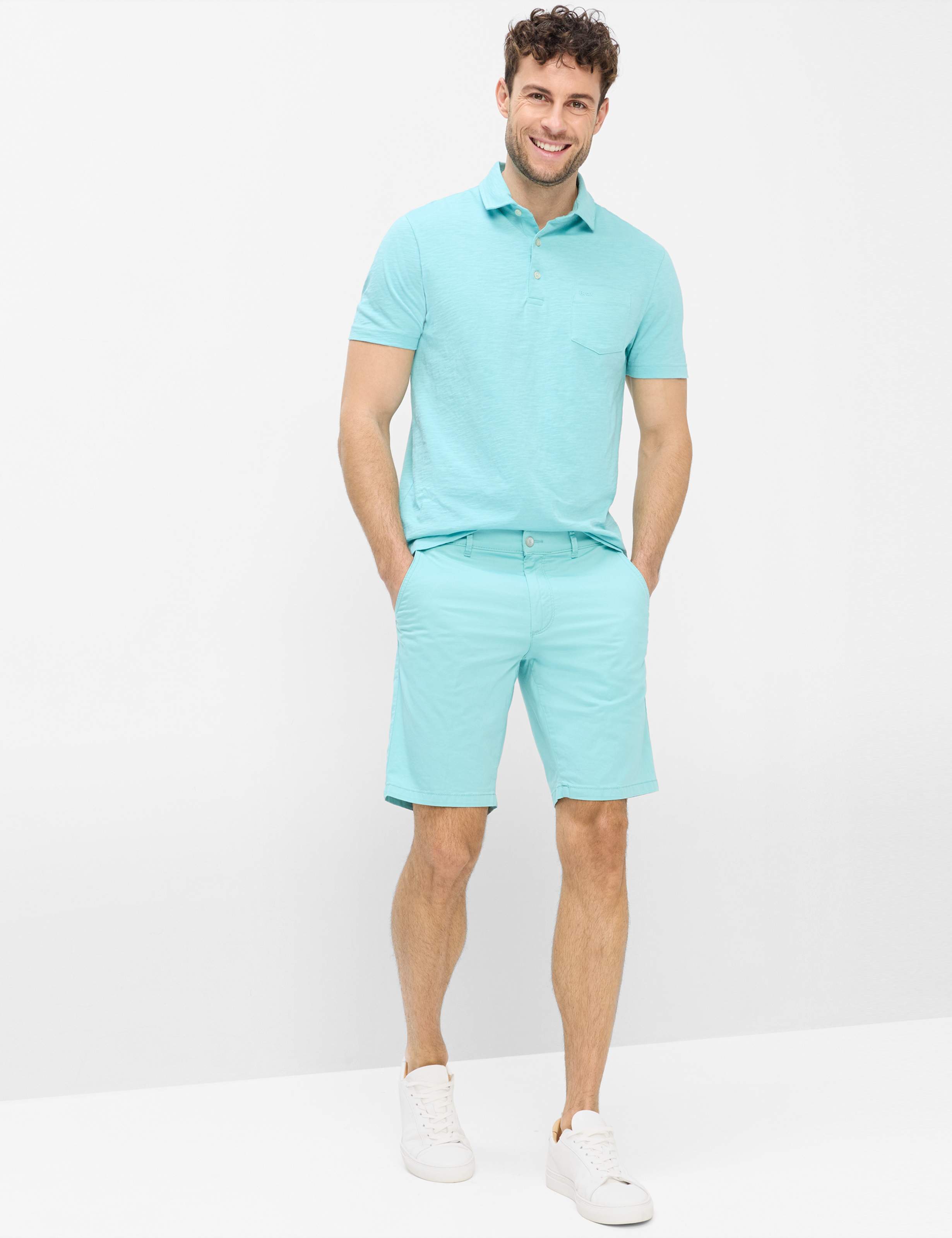 Homme Style BOZEN Vert Clair Regular Fit Tenue du mannequin