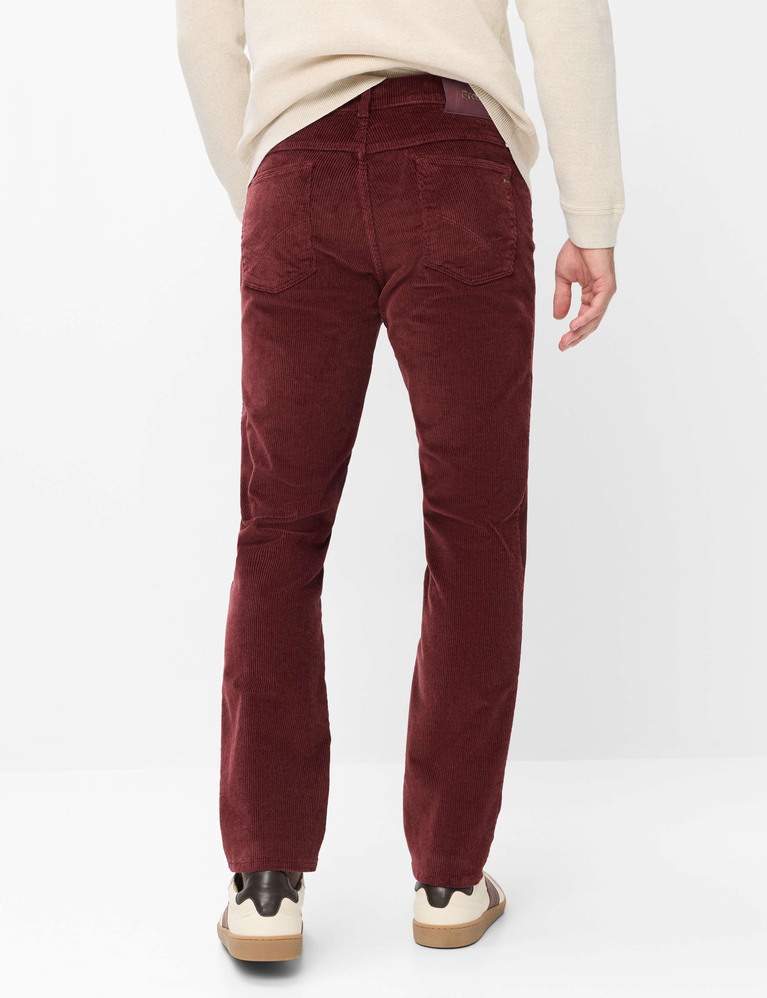 Shades of Red, Men, Style COOPER, MODEL_RUECK_ISHOP