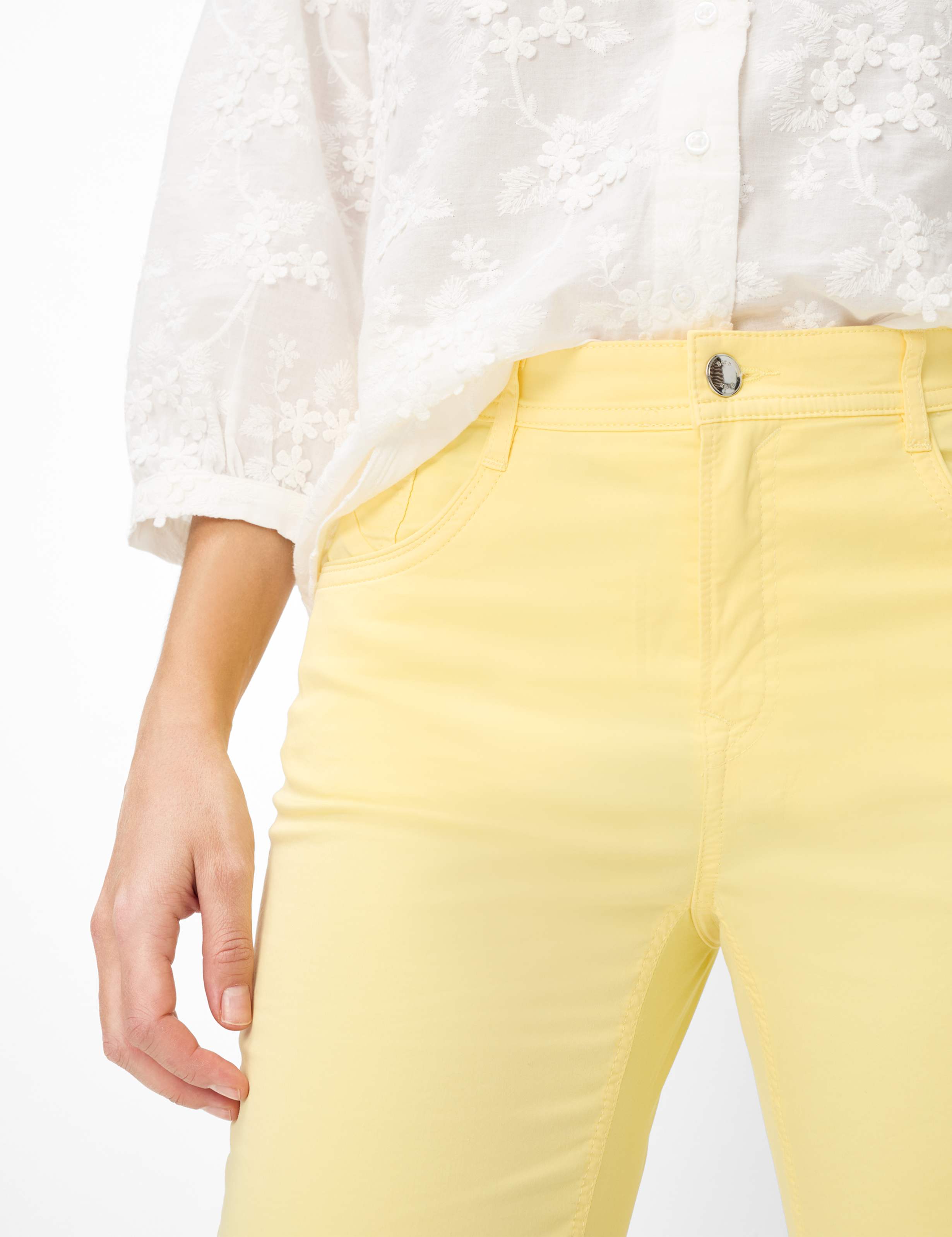 Damen Style CAROLA S Hellgelb Feminine Fit Detail 2