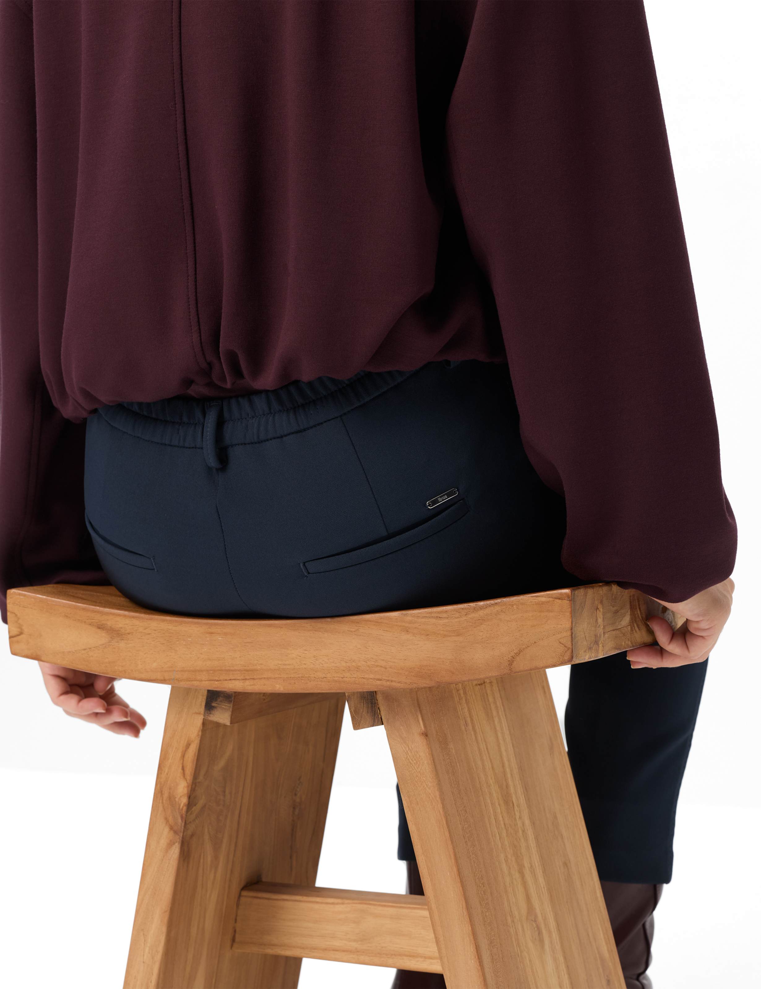 Femme Style MARON S Bleu Foncé Regular Fit Détail 1