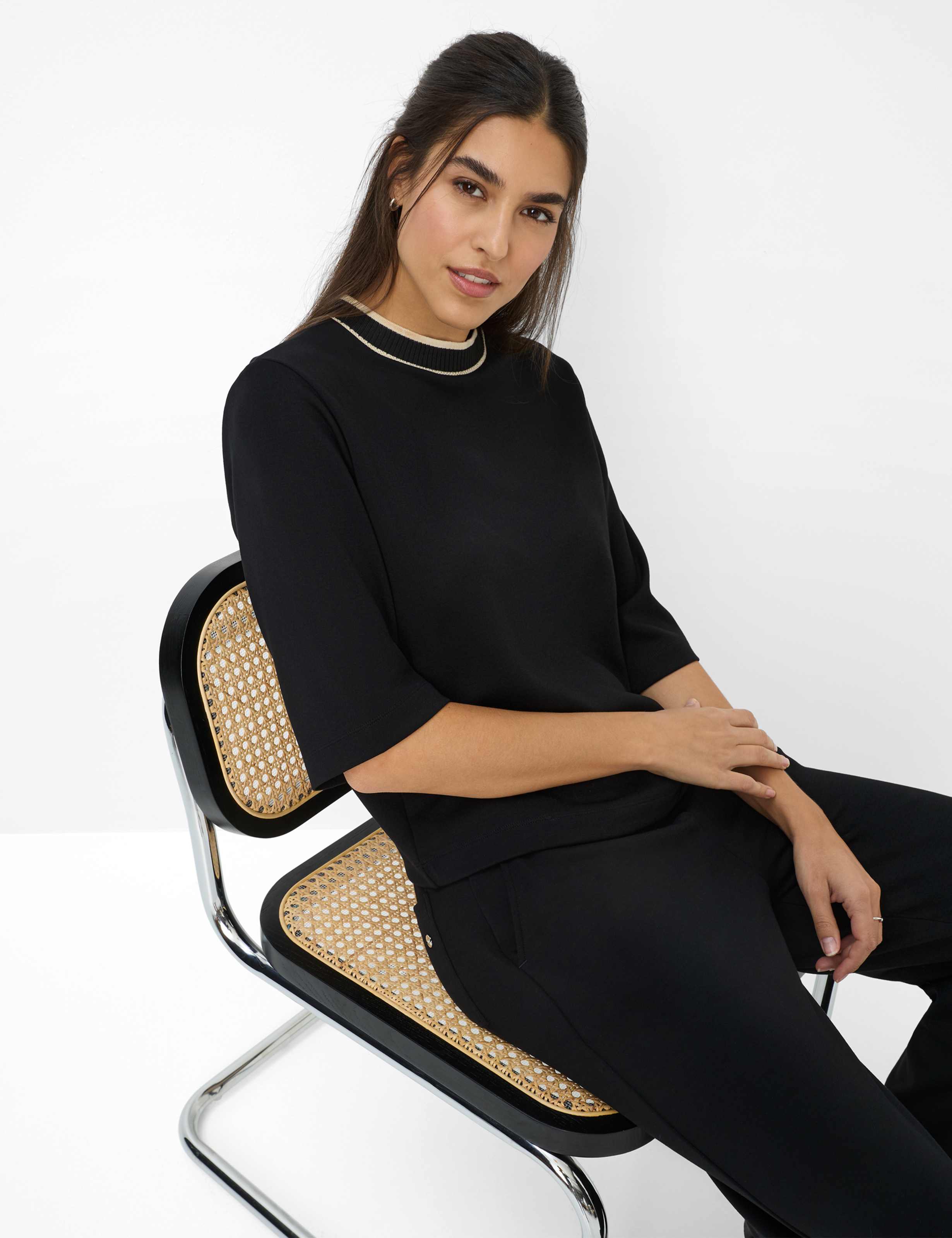 Damen Style BERTA M Schwarz  Detail 1